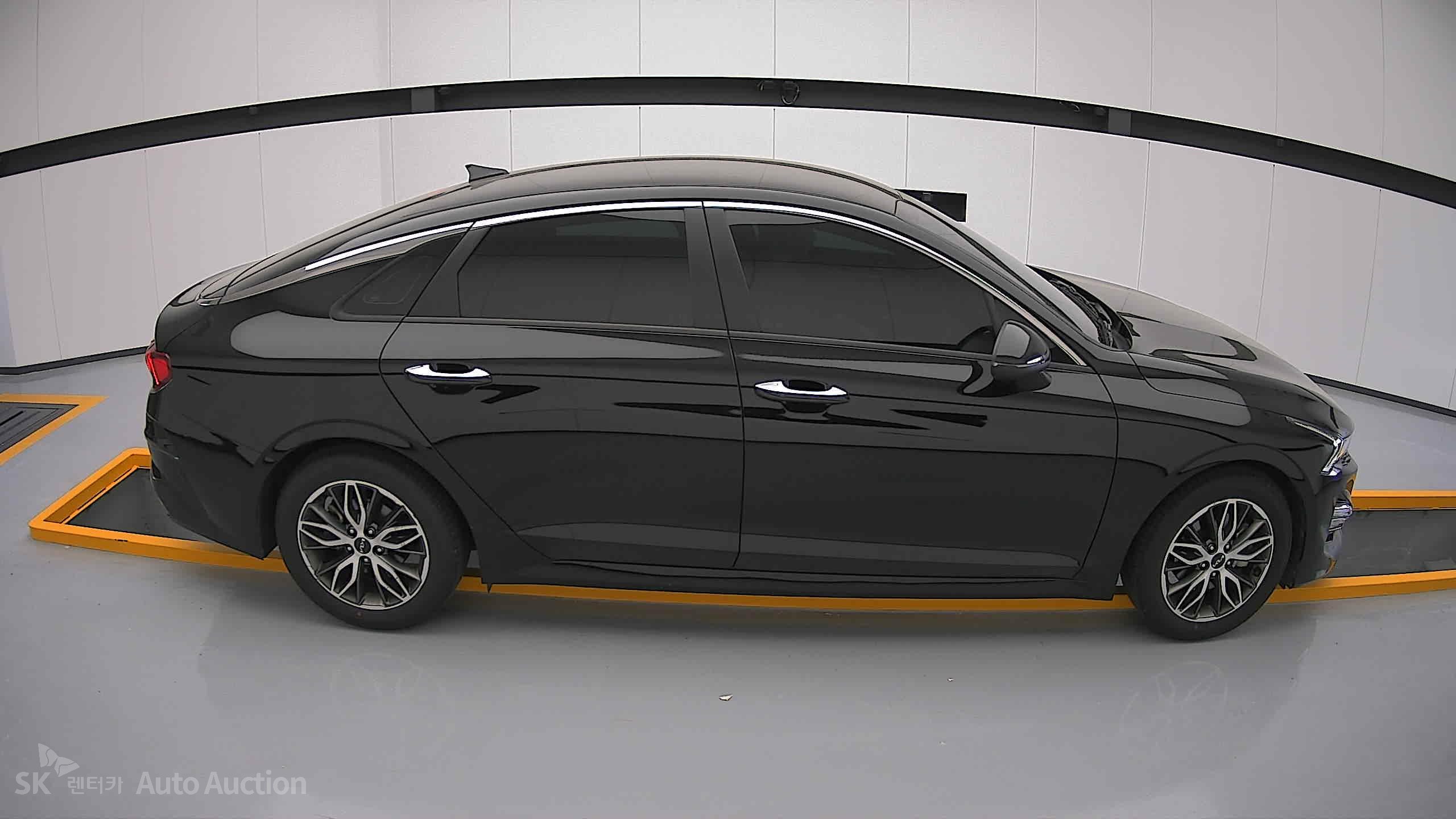 2022 - kia k5