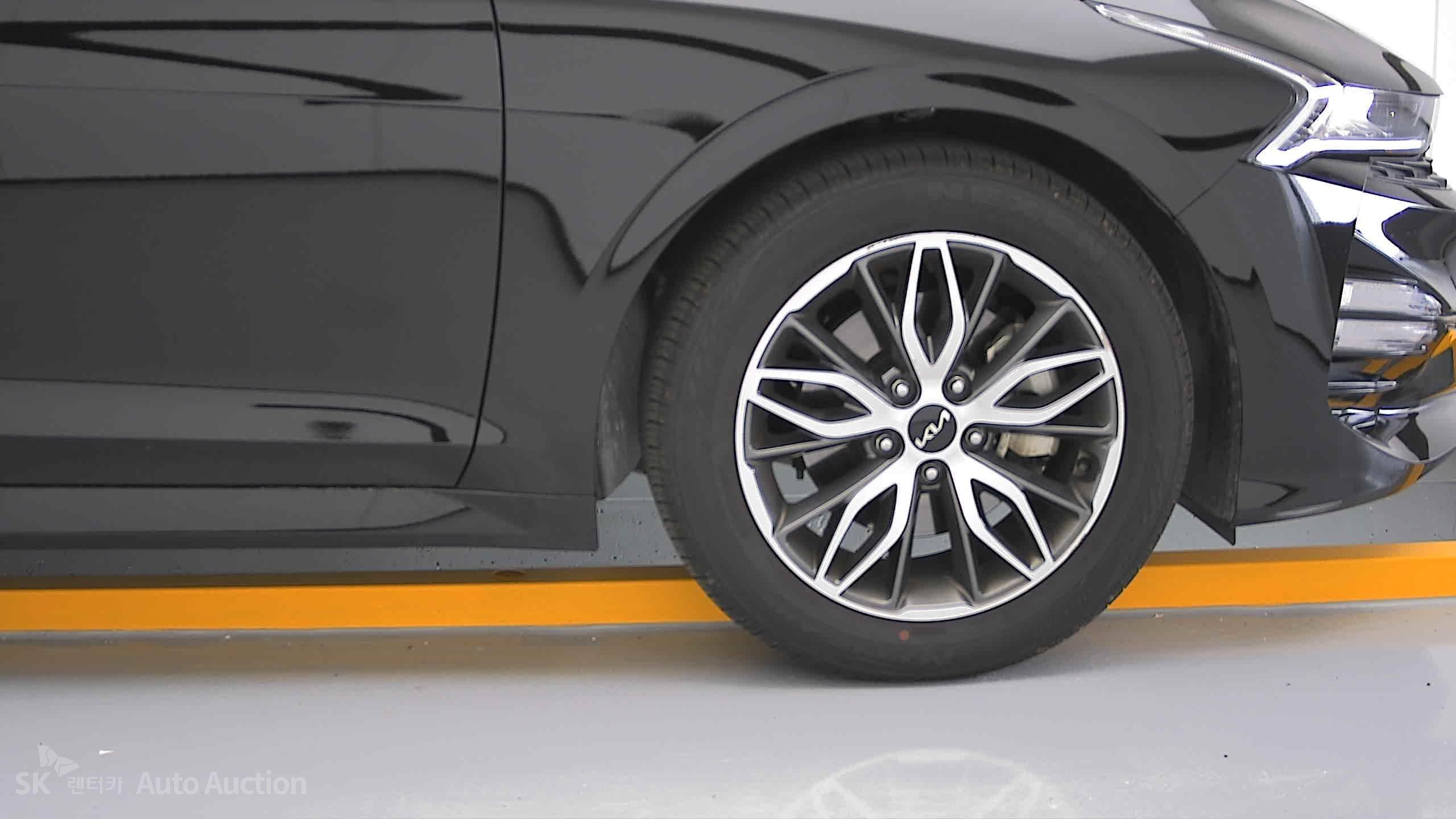 2022 - kia k5