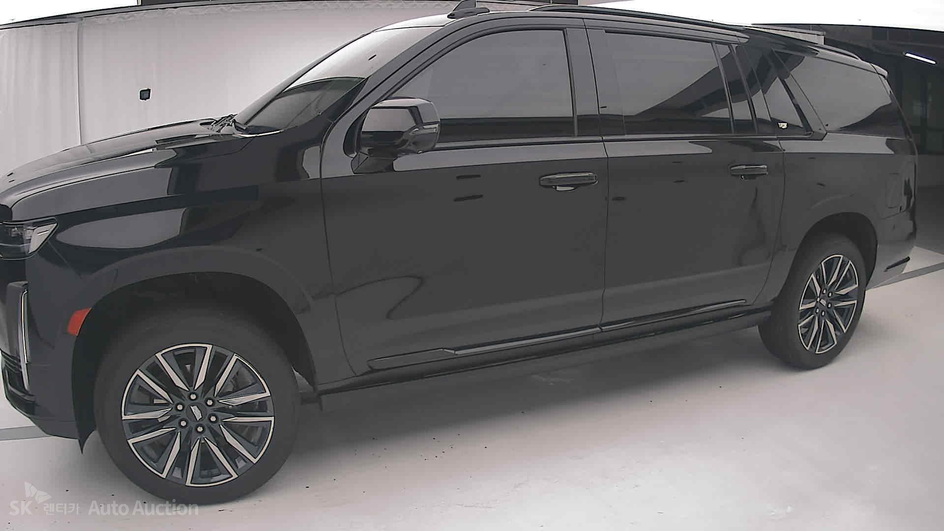 2023 - cadillac escalade