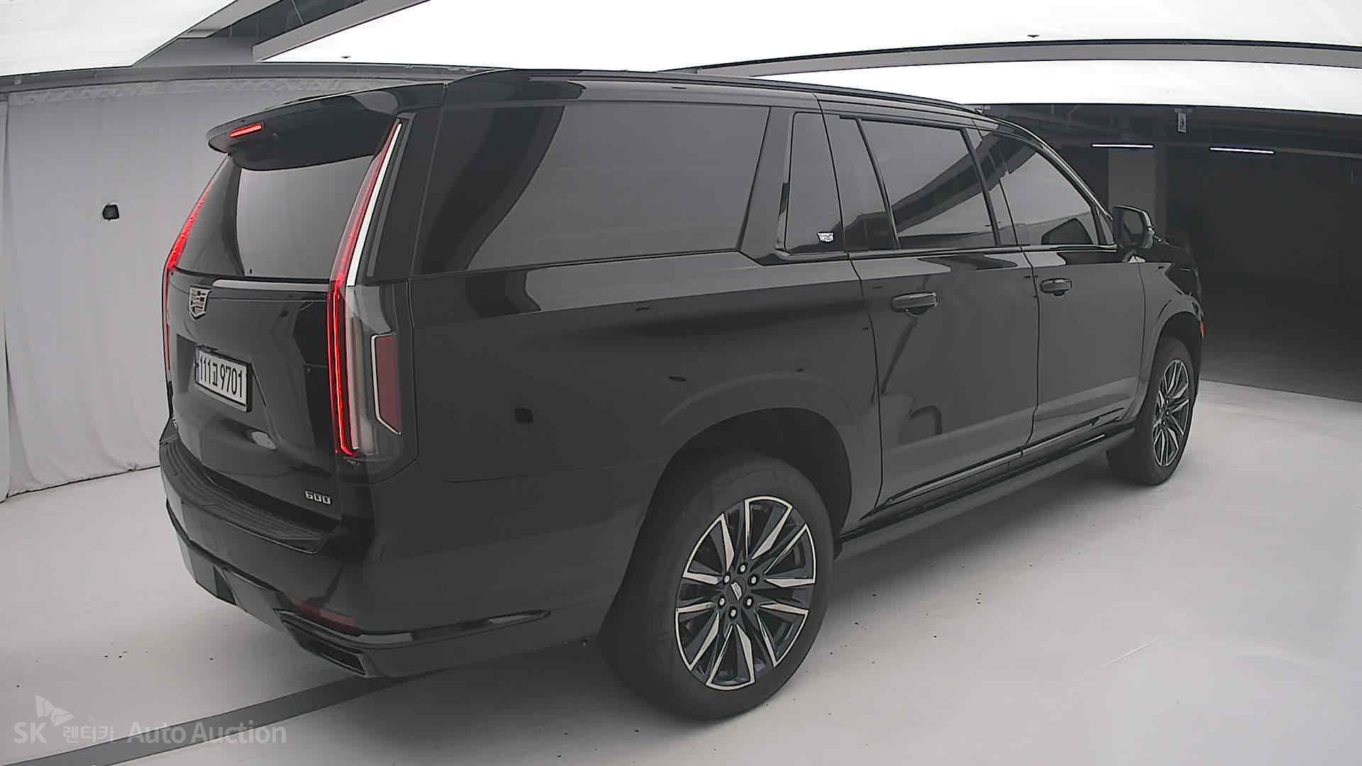 2023 - cadillac escalade