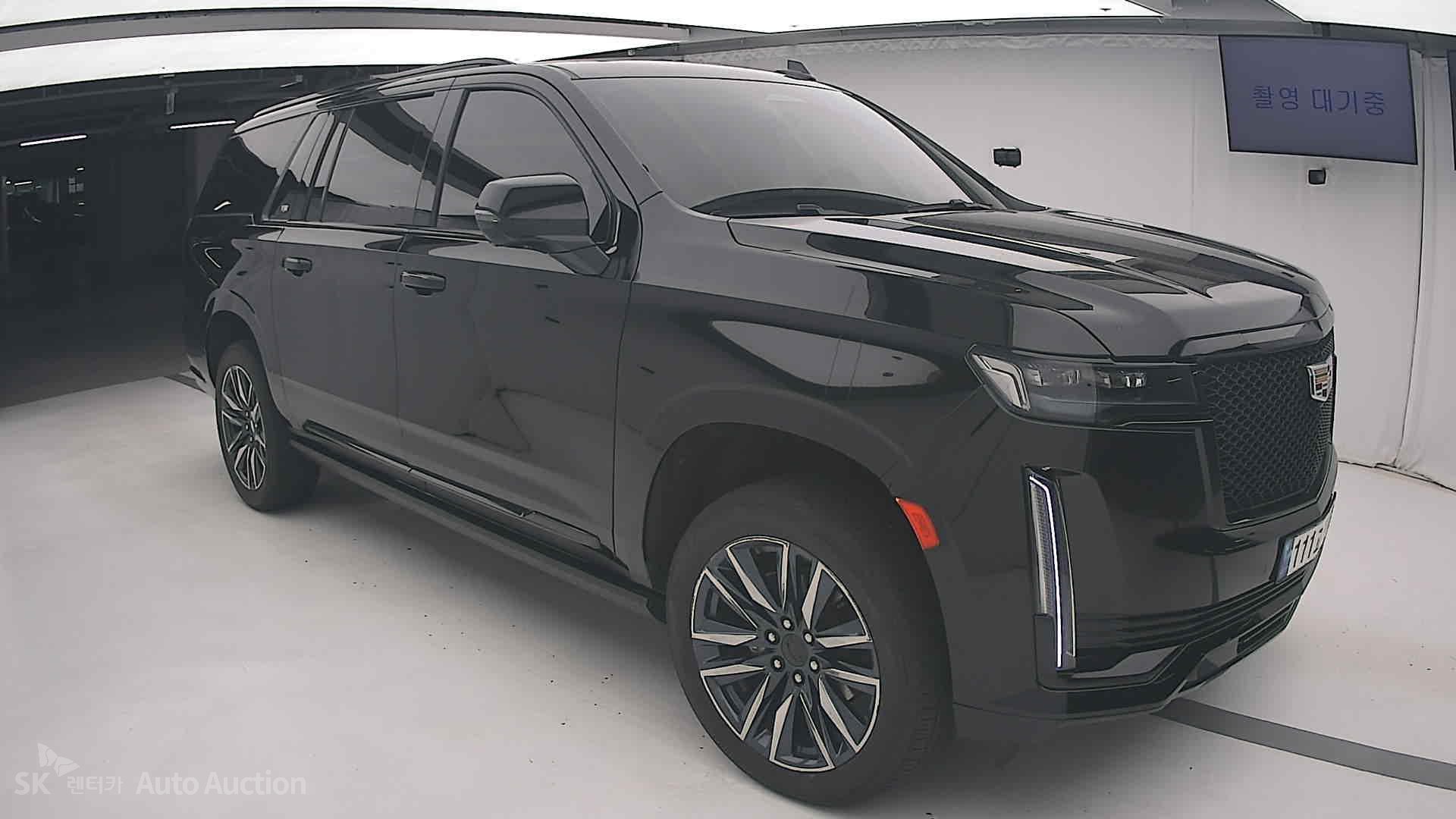 2023 - cadillac escalade