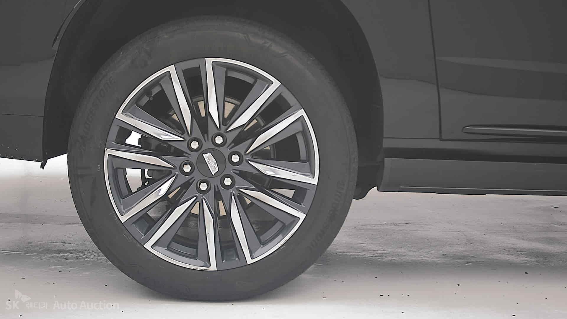 2023 - cadillac escalade