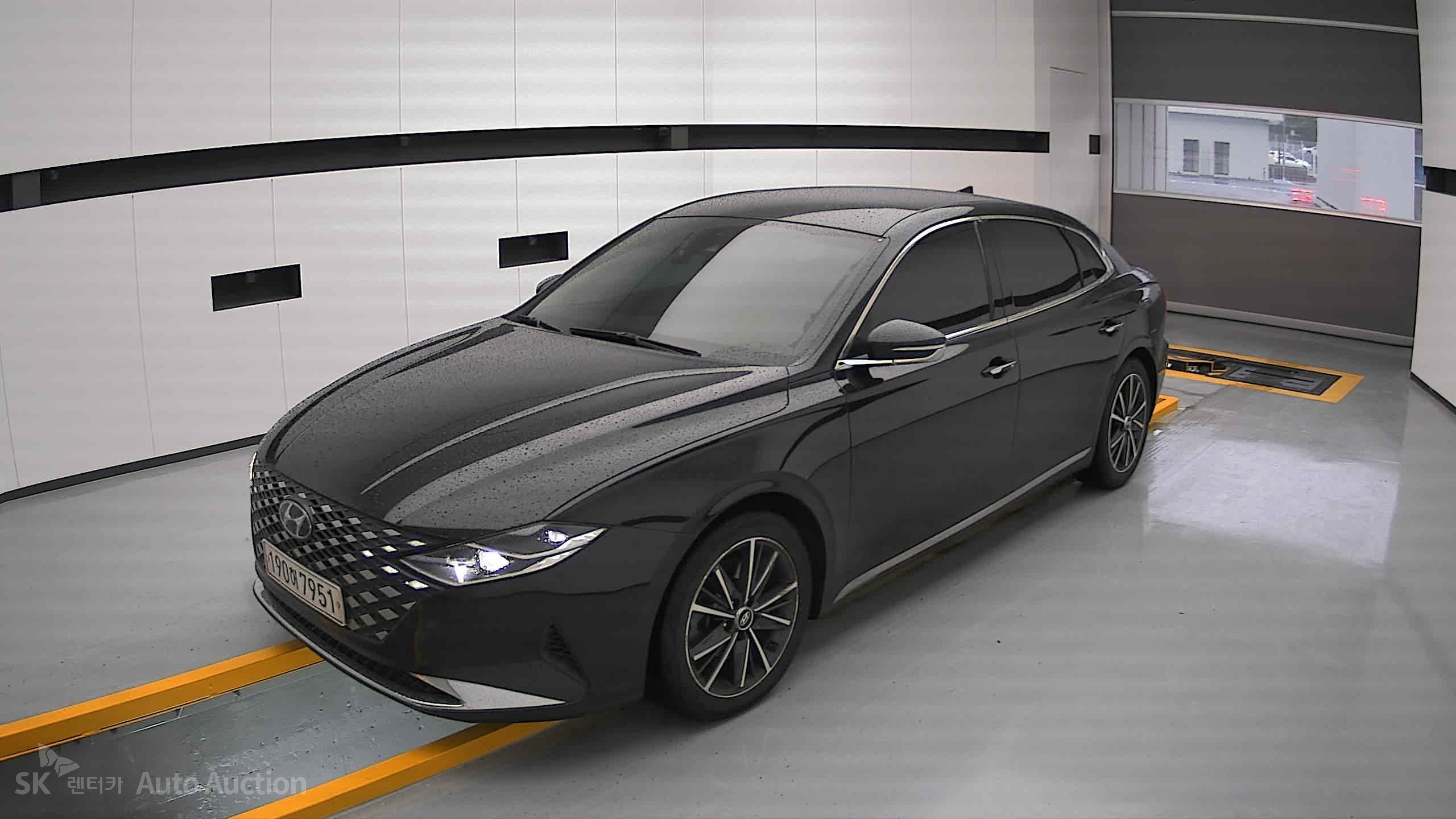 2022 - hyundai grandeur