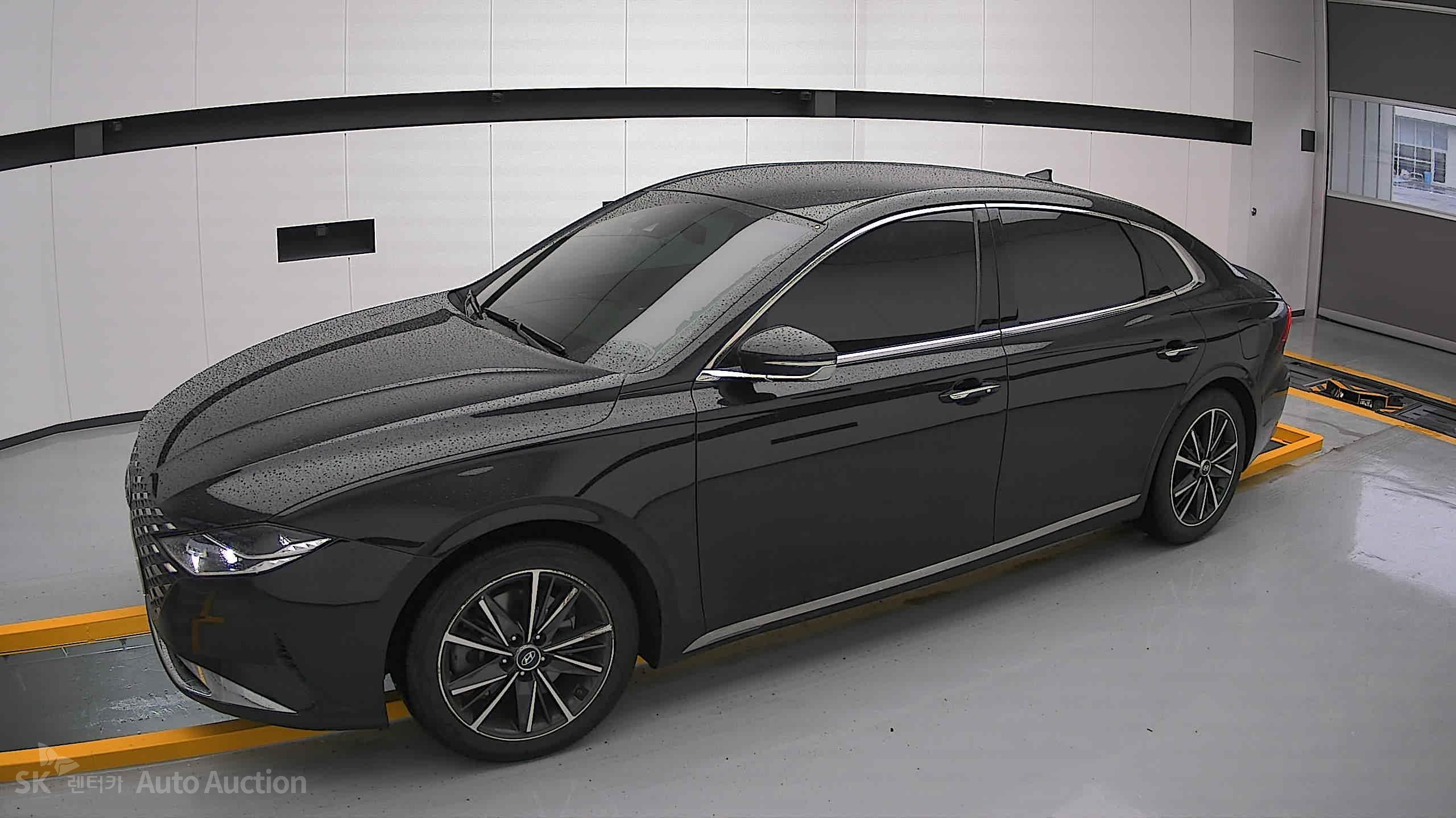 2022 - hyundai grandeur