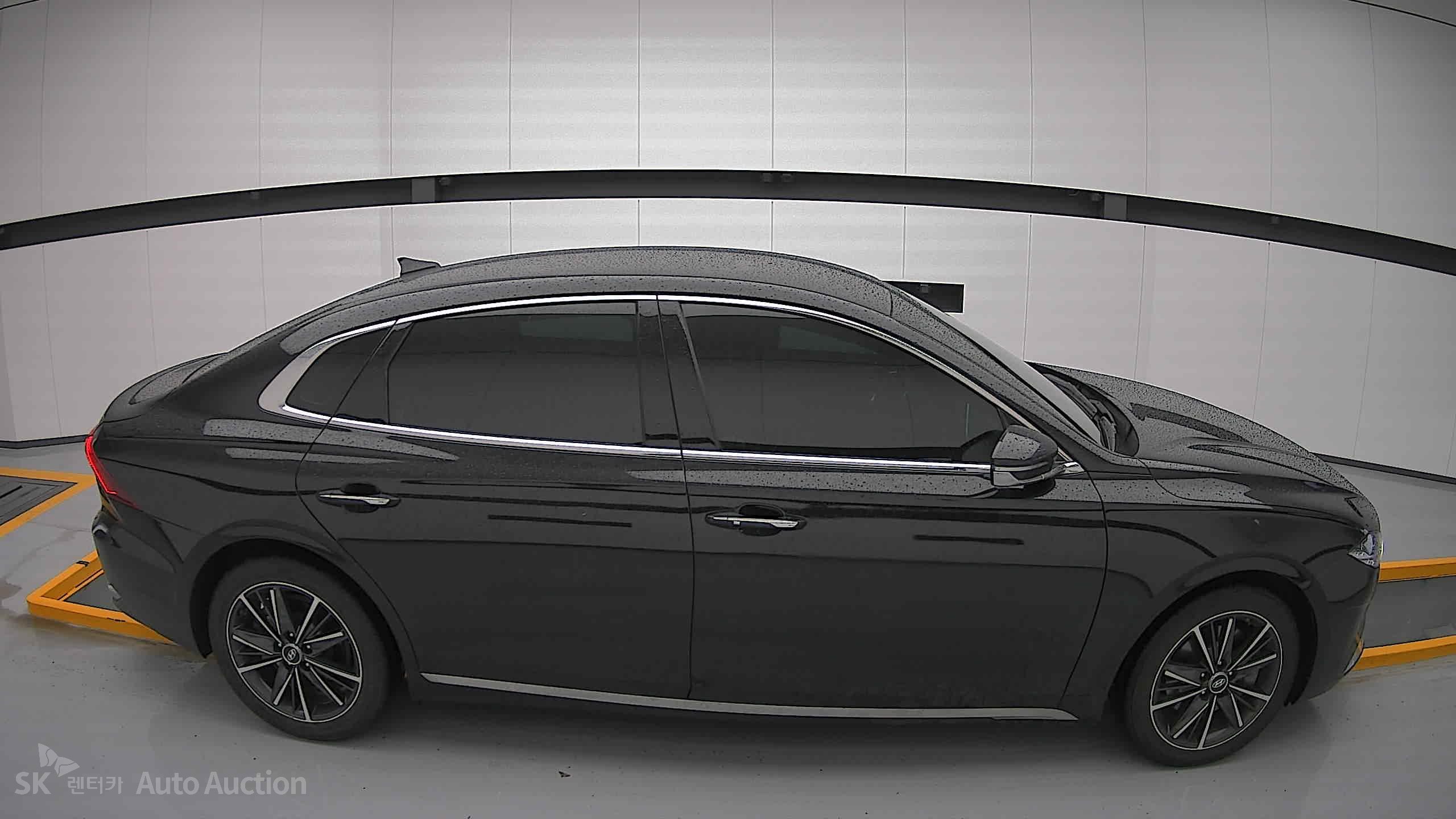 2022 - hyundai grandeur