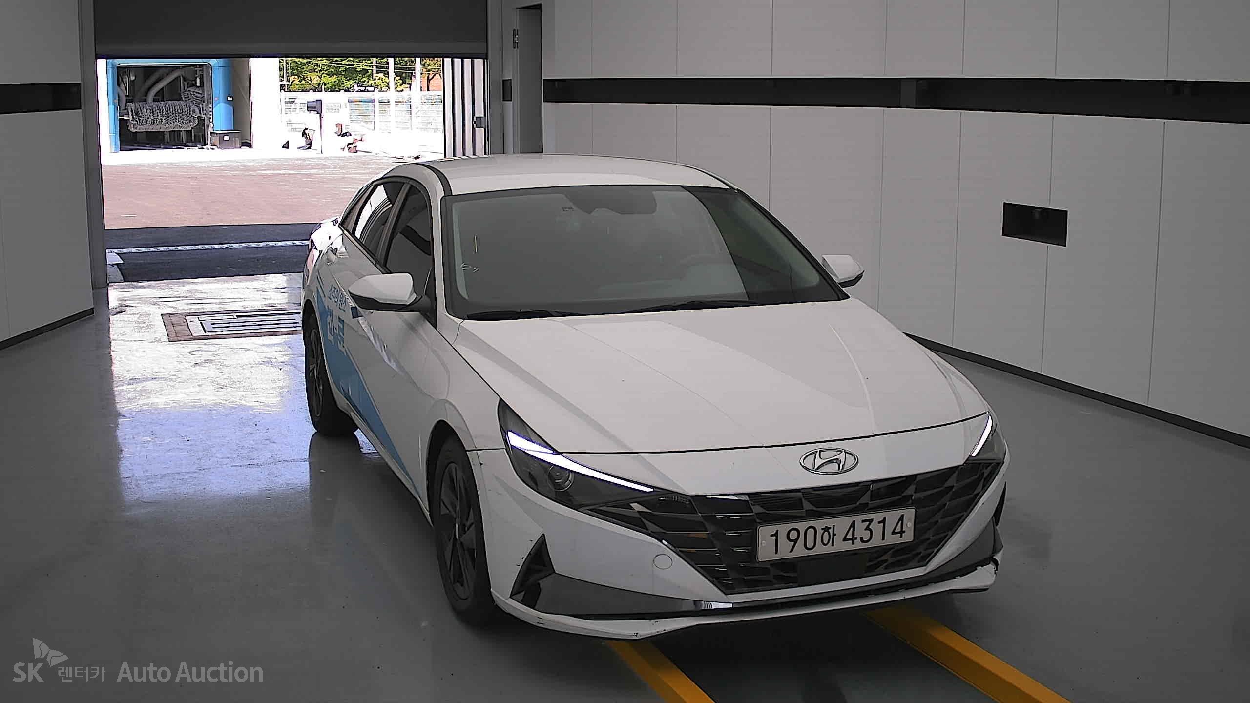 2023 - hyundai avante
