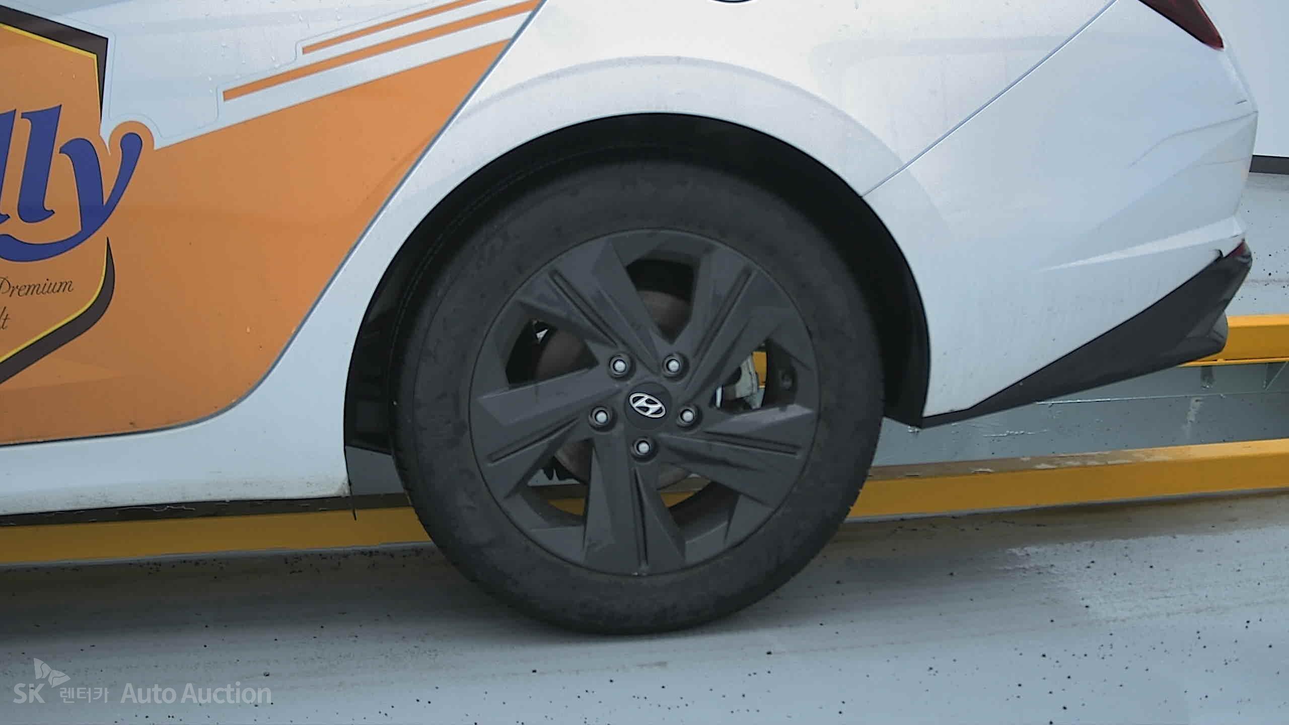 2023 - hyundai avante