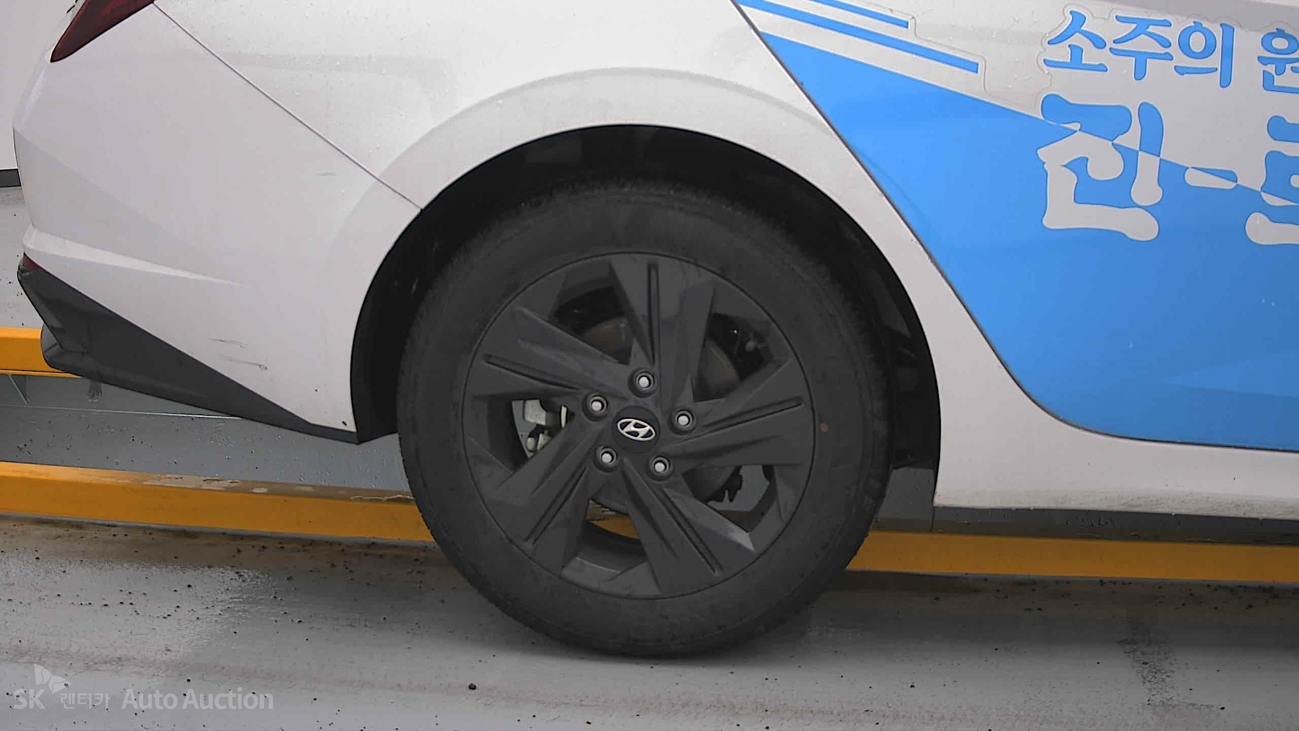 2023 - hyundai avante