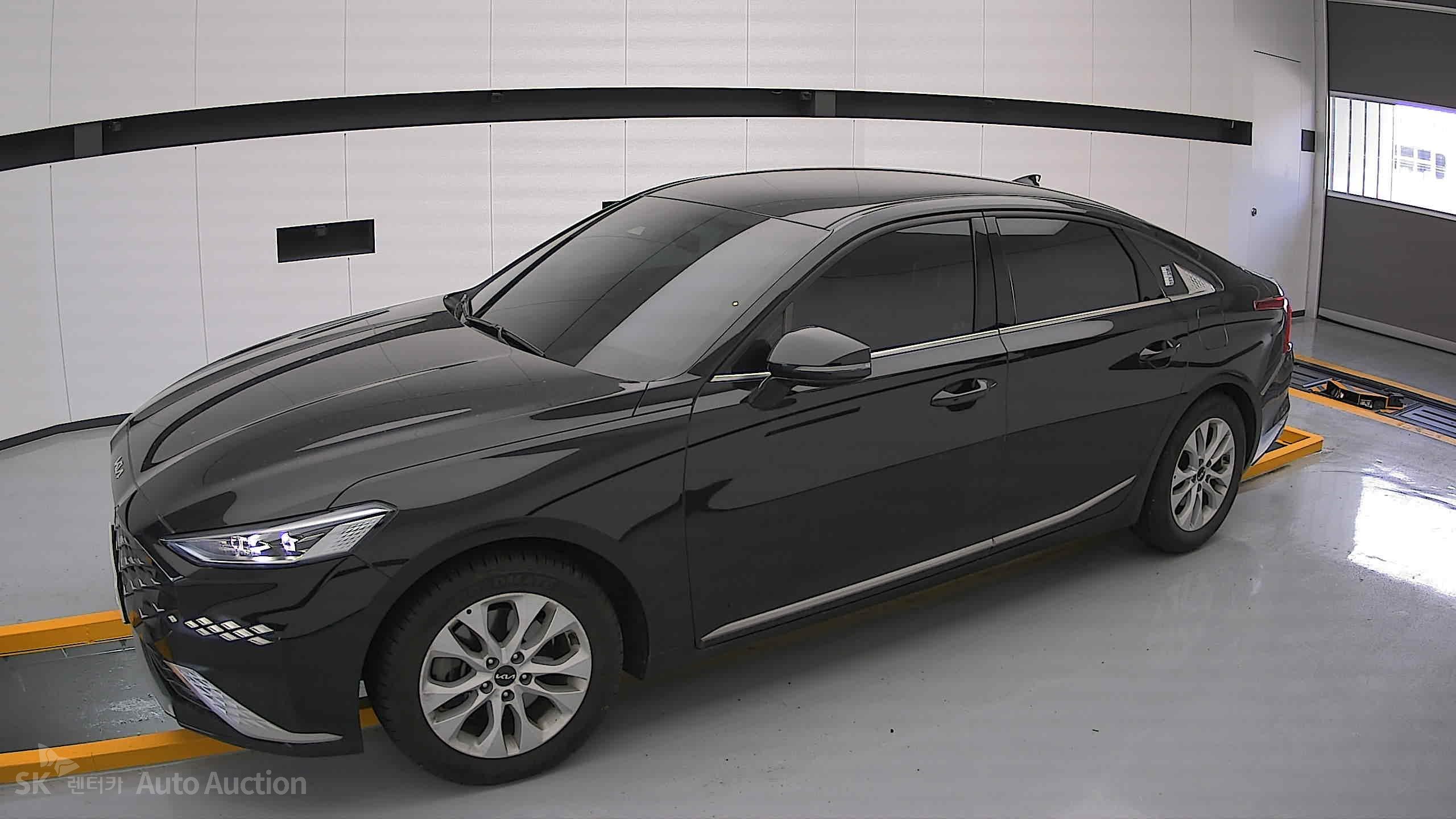 2023 - kia k8