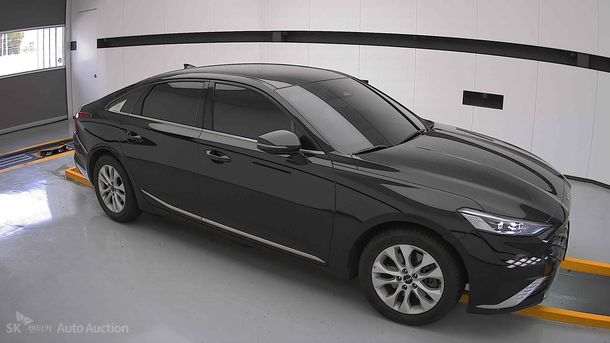 2023 - kia k8