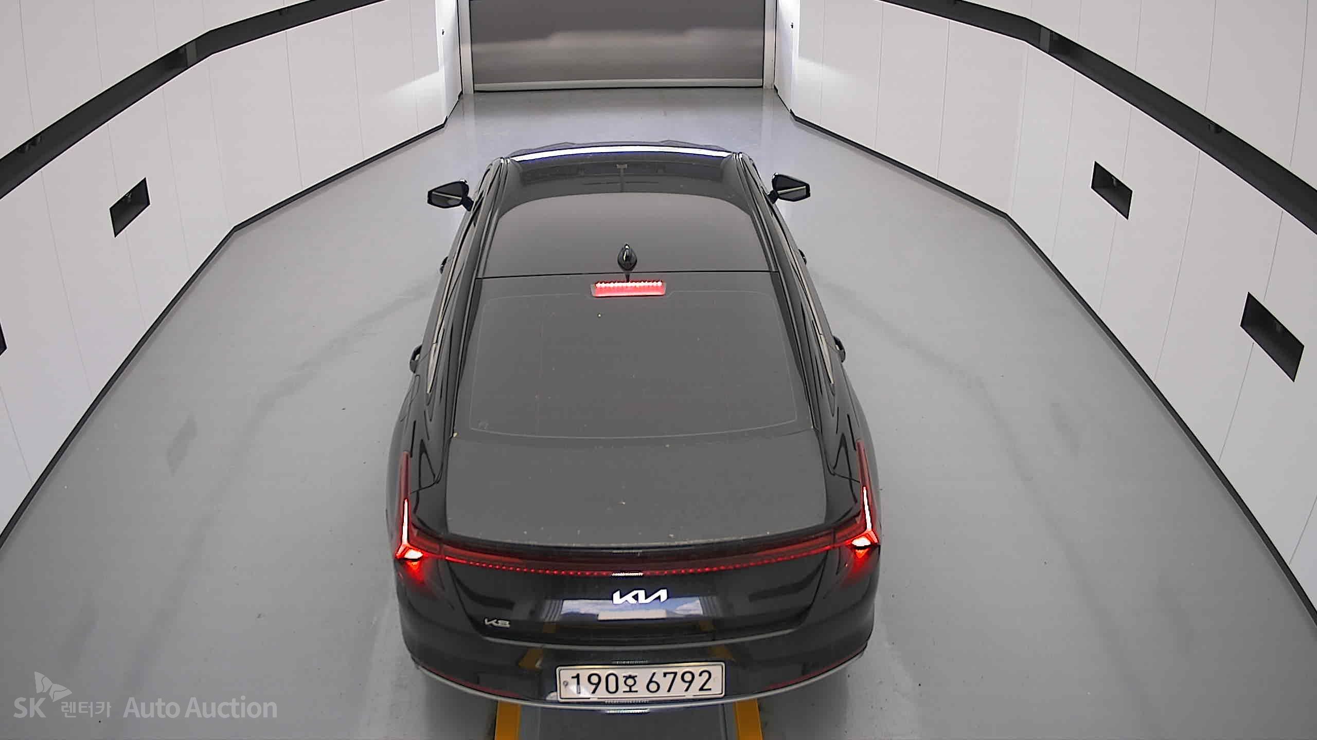 2023 - kia k8