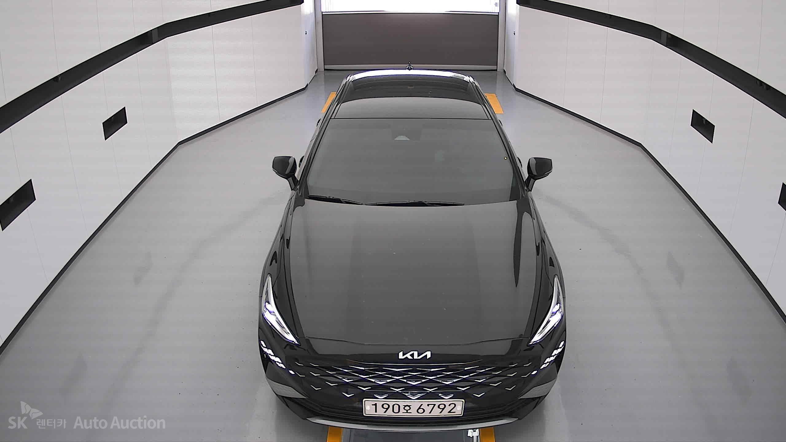 2023 - kia k8