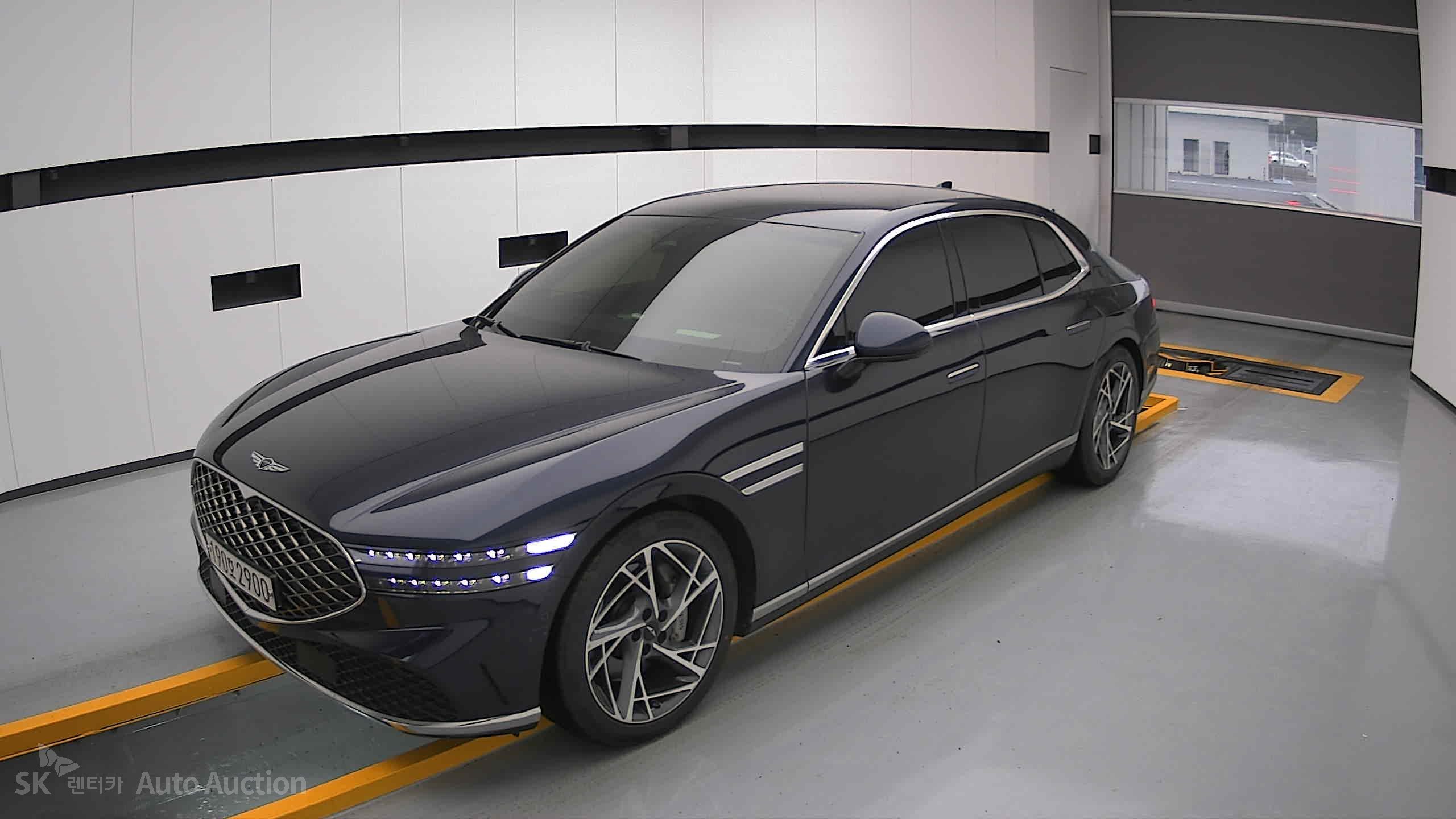 2022 - genesis g90
