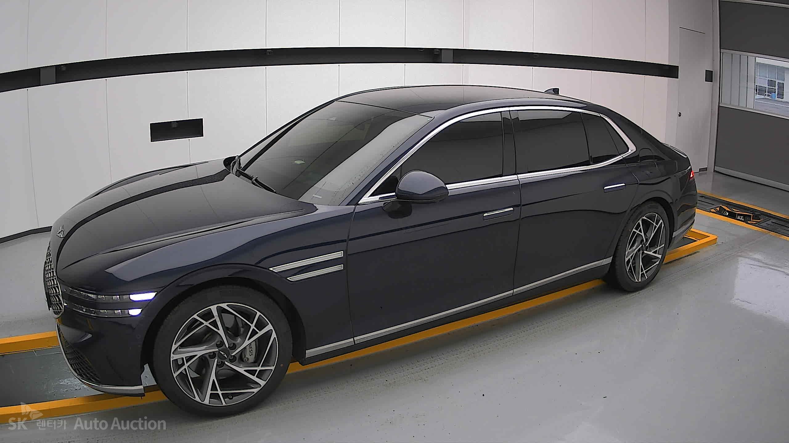 2022 - genesis g90