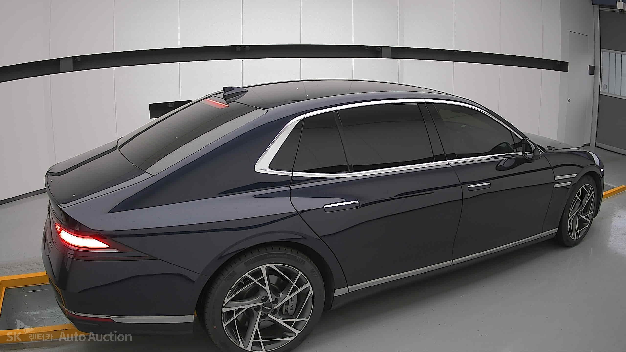 2022 - genesis g90