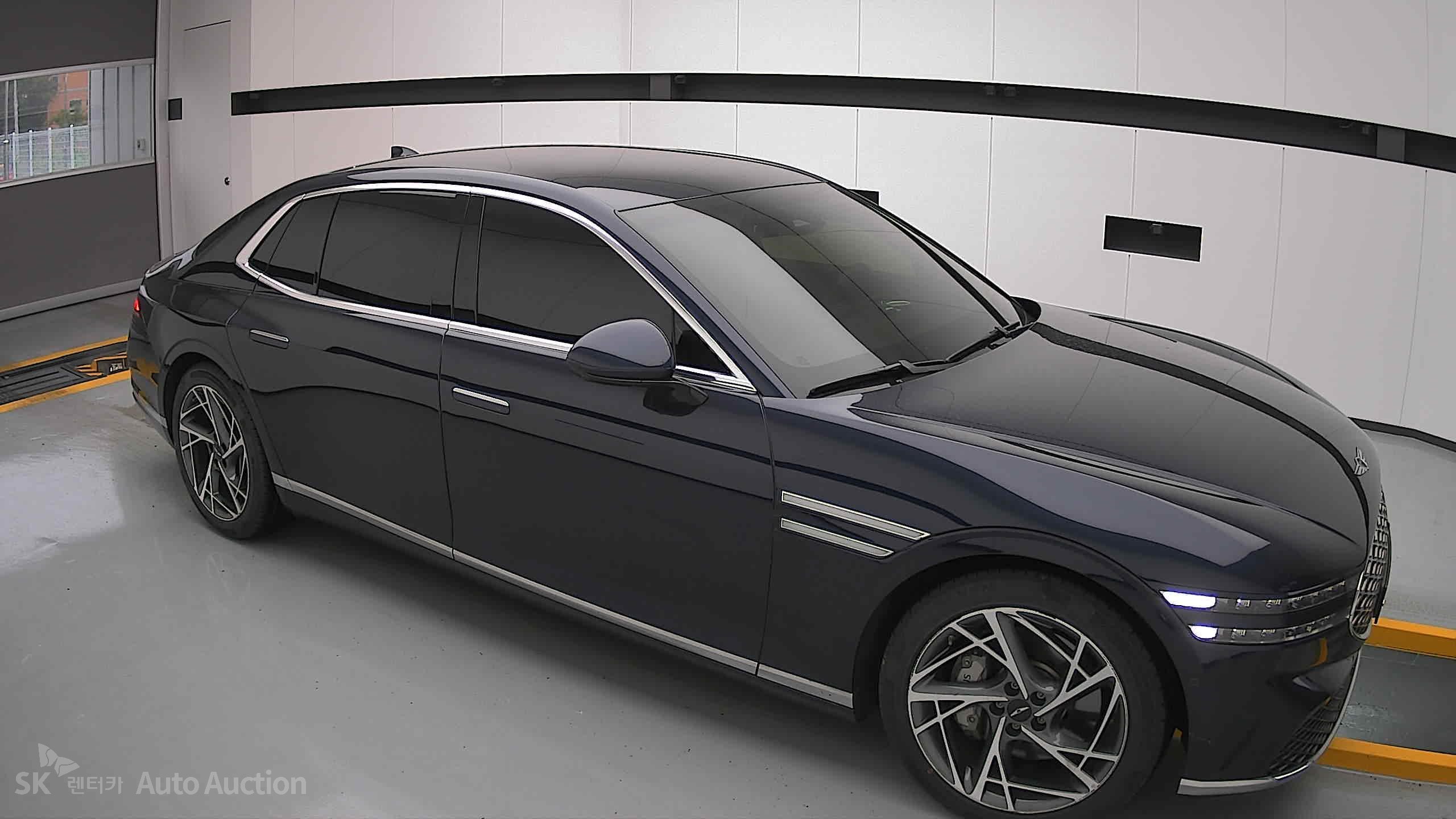 2022 - genesis g90