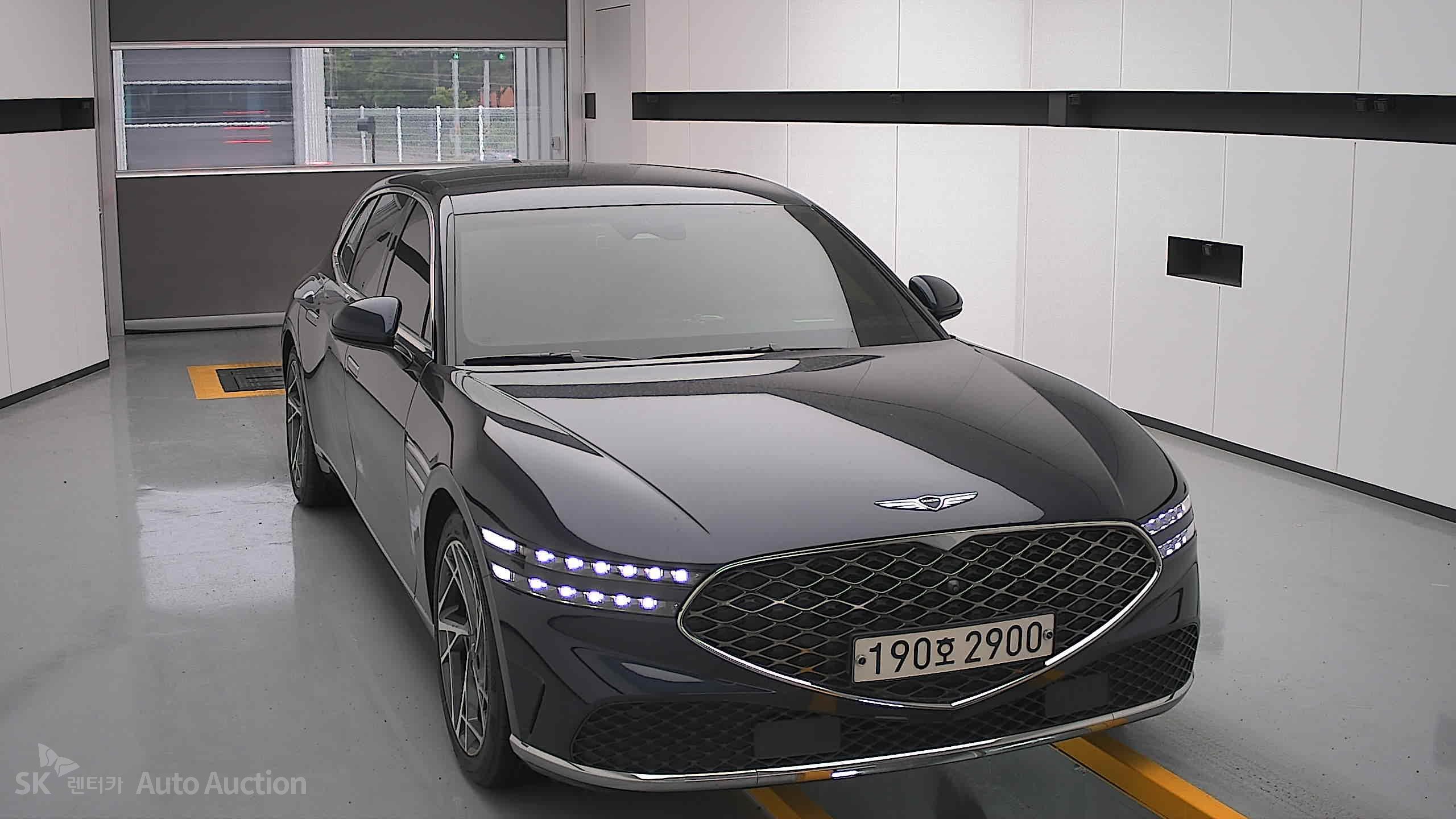 2022 - genesis g90