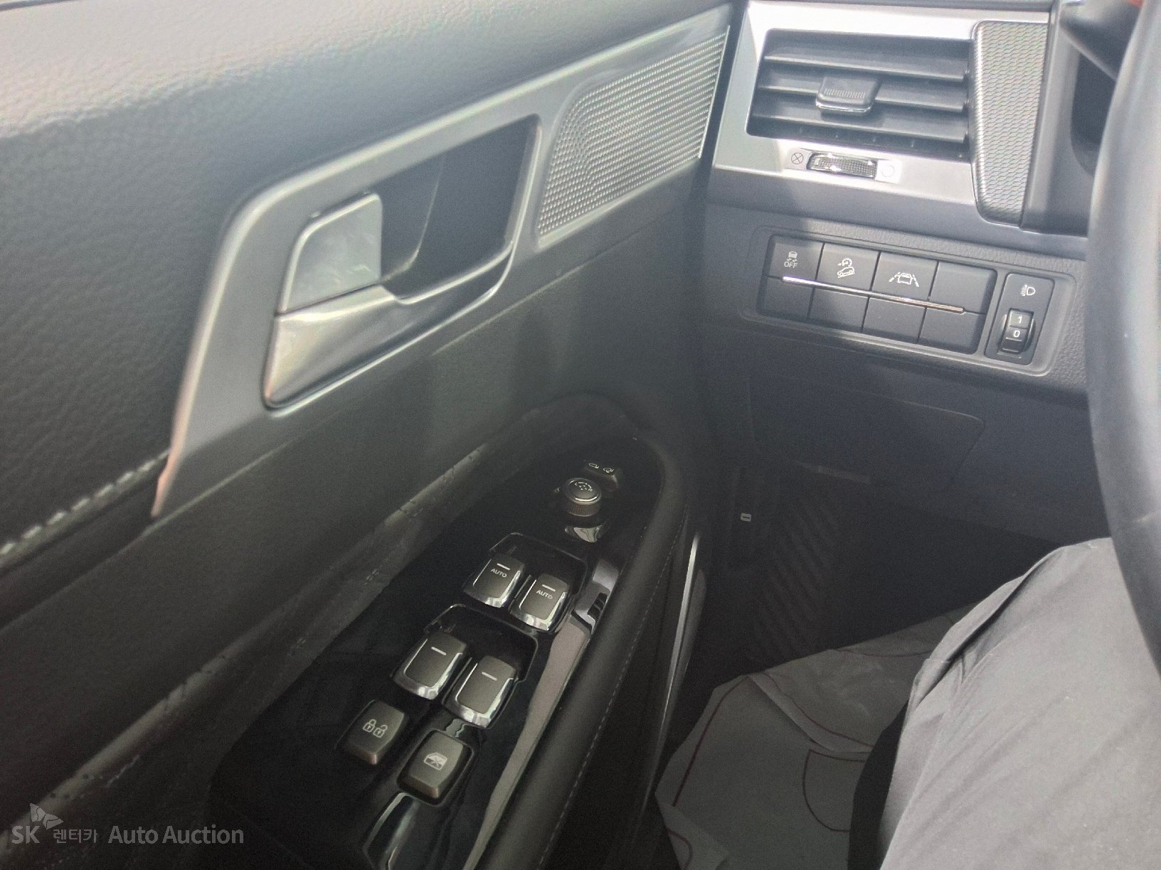 2023 - kg mobility (ssangyong) rexton