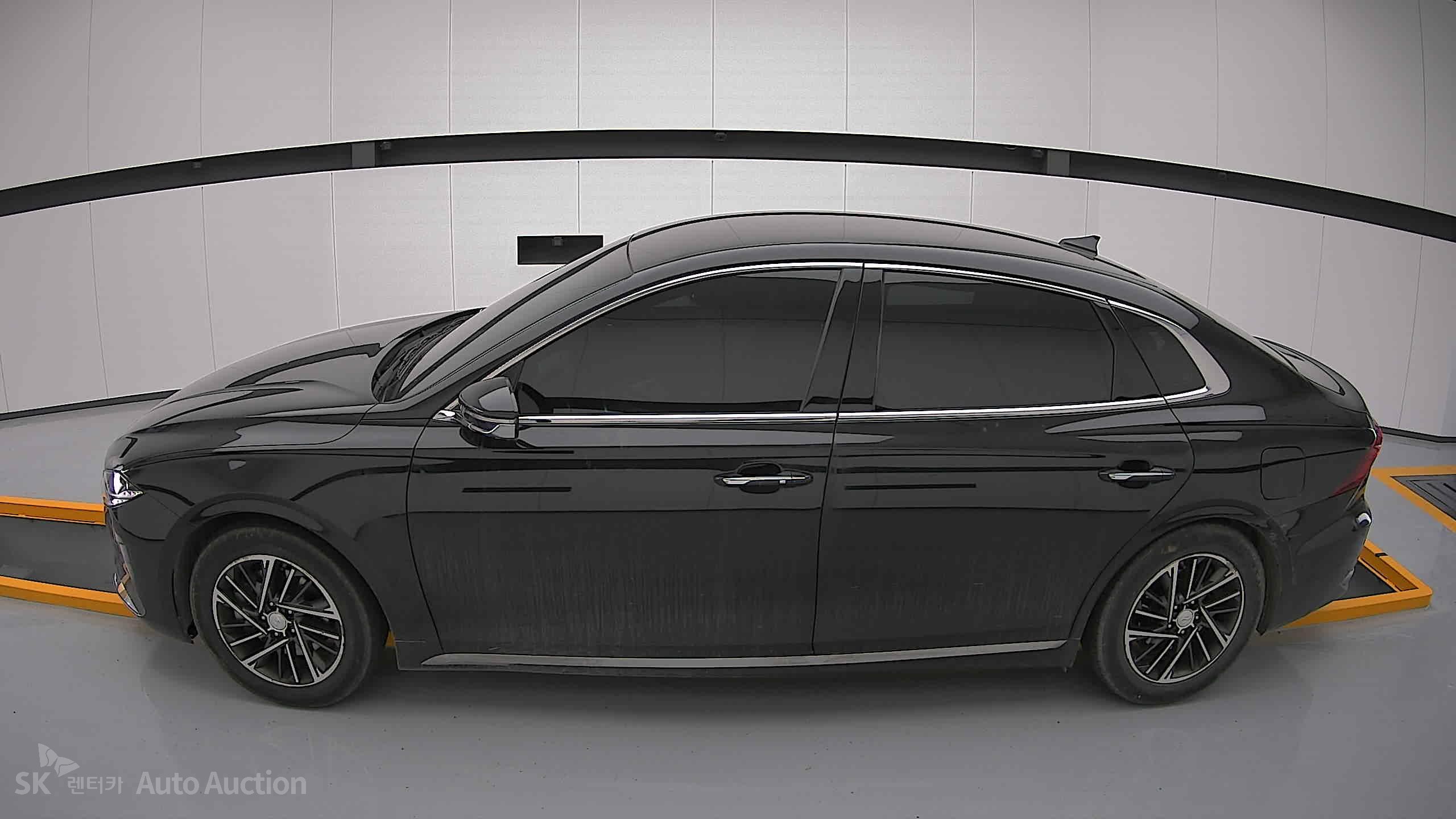 2022 - hyundai grandeur