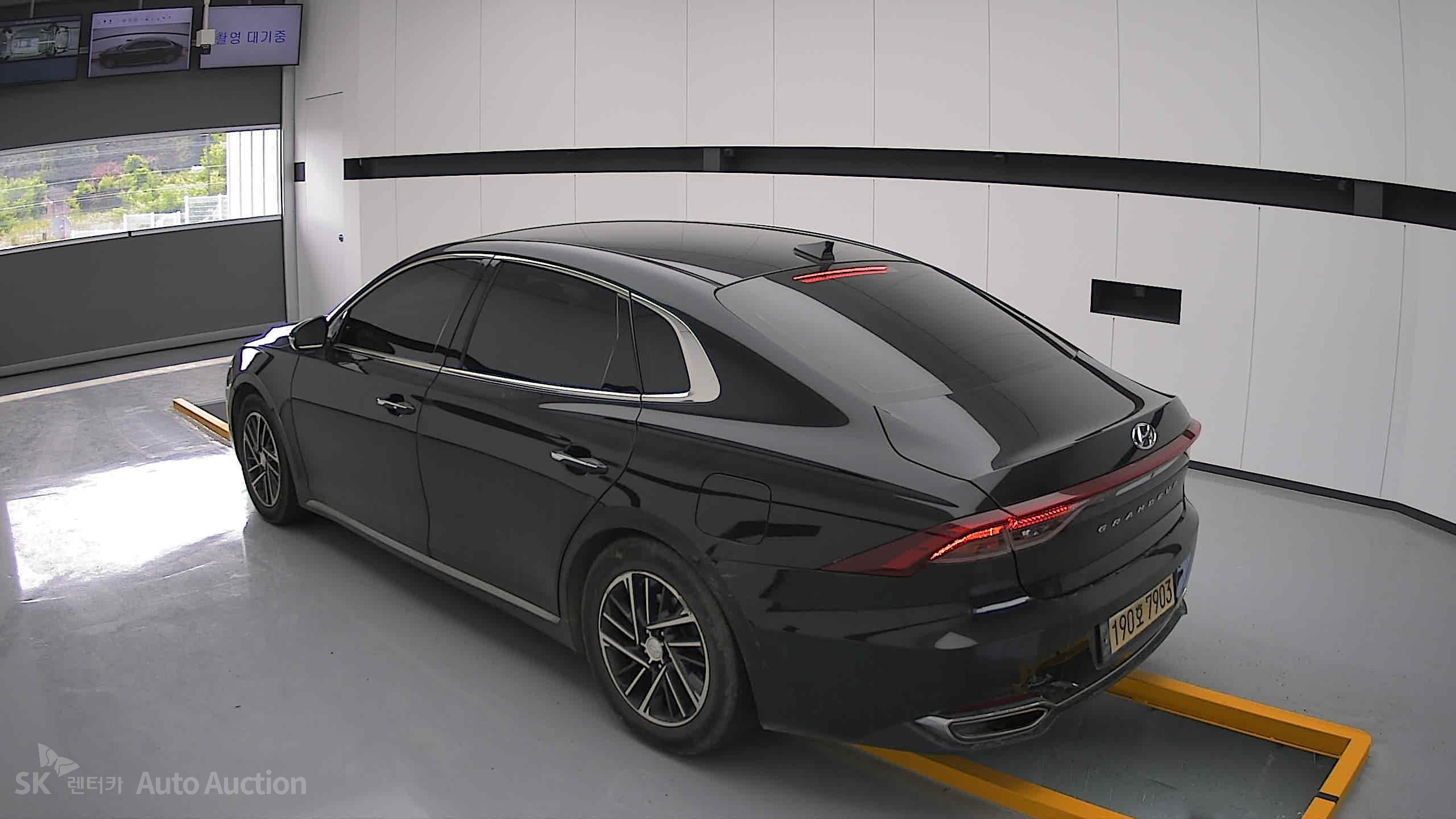 2022 - hyundai grandeur