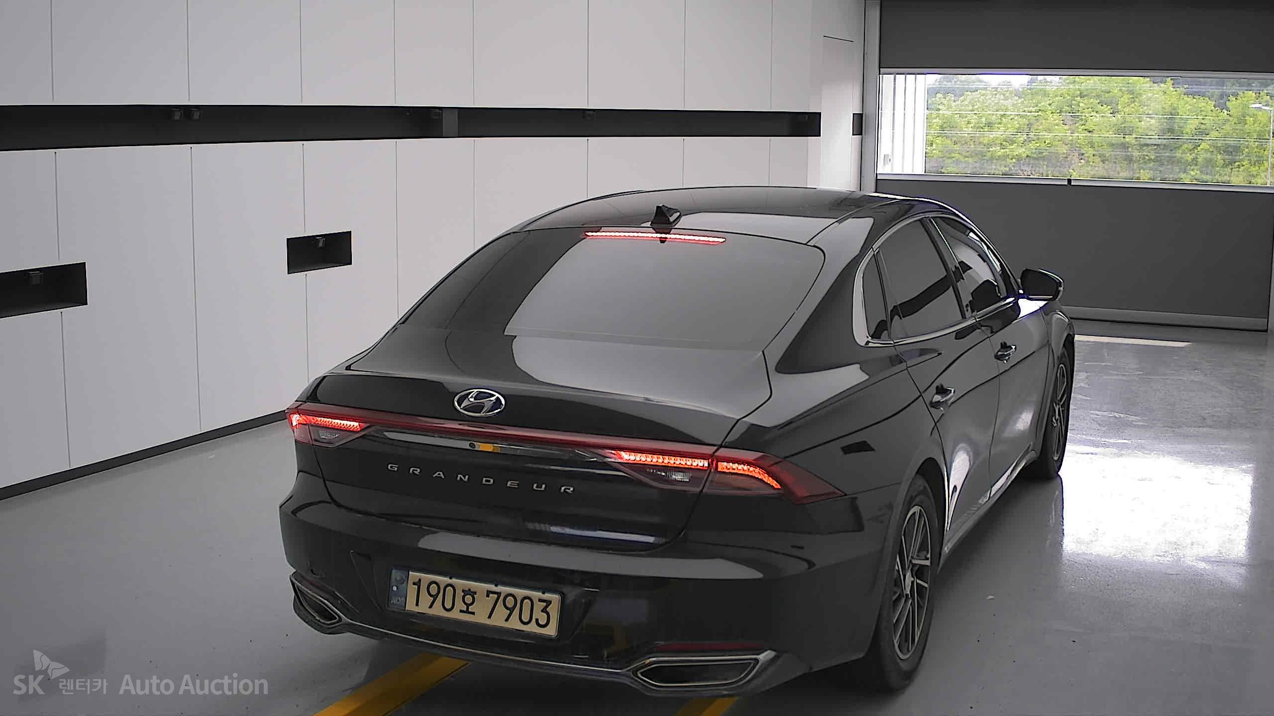 2022 - hyundai grandeur