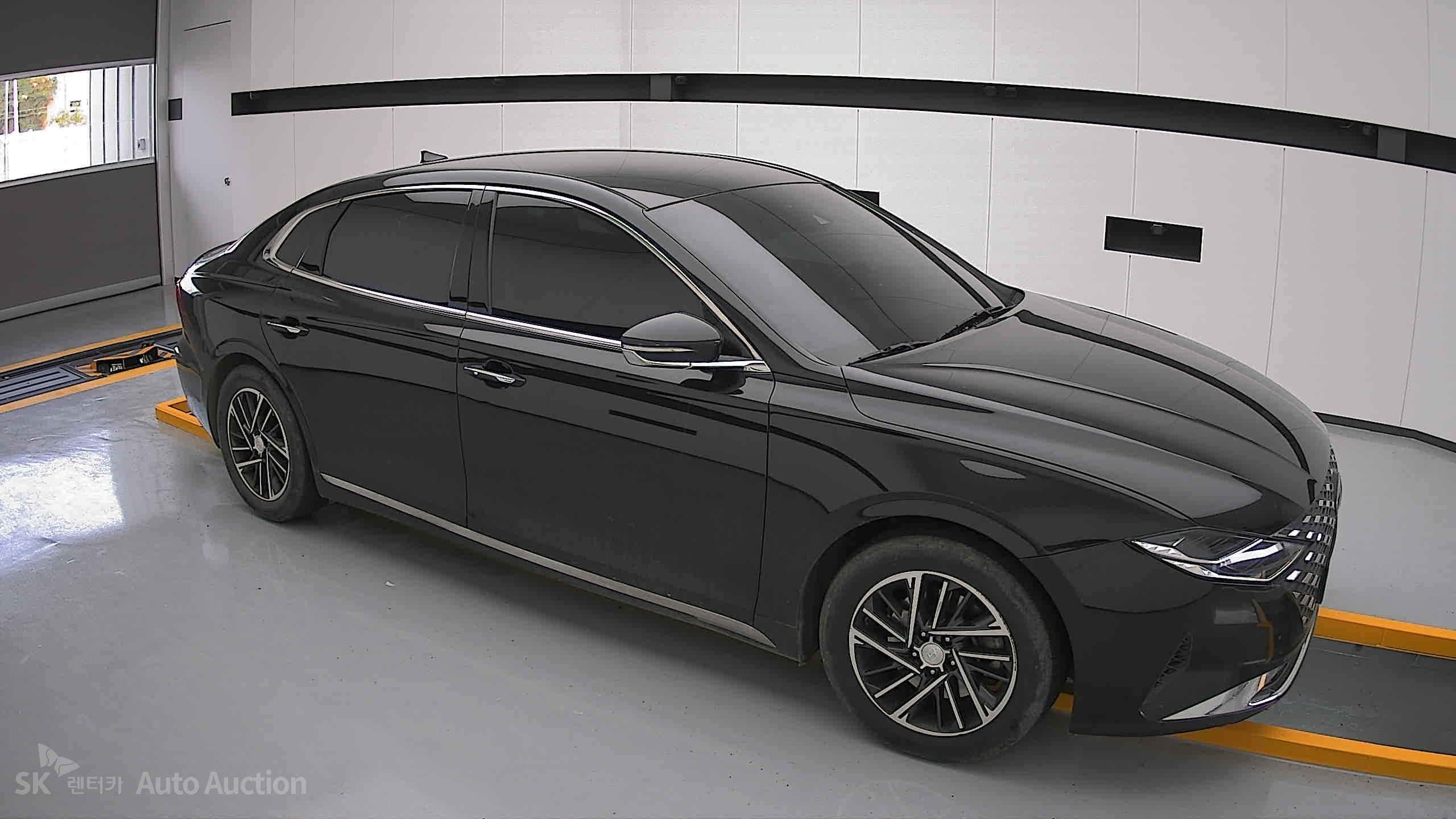 2022 - hyundai grandeur