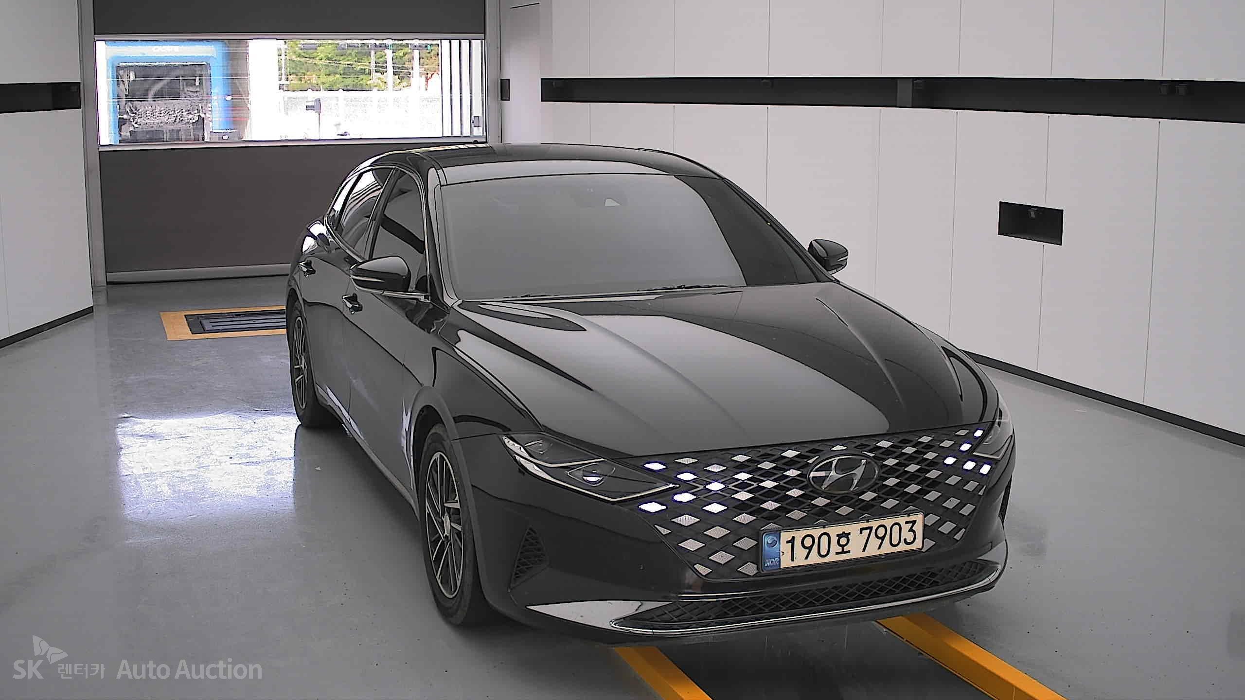 2022 - hyundai grandeur