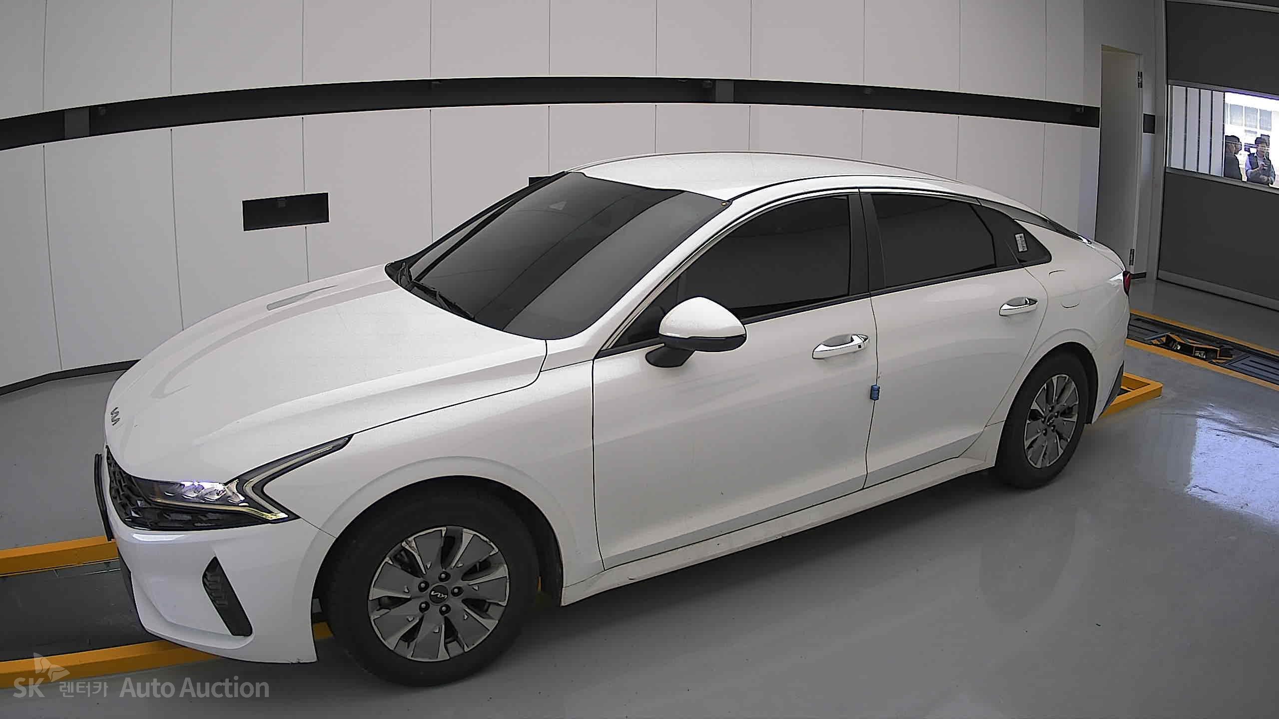2022 - kia k5