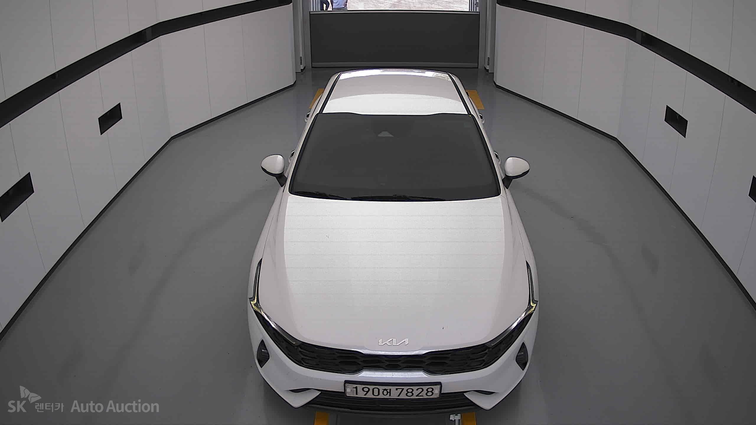 2022 - kia k5