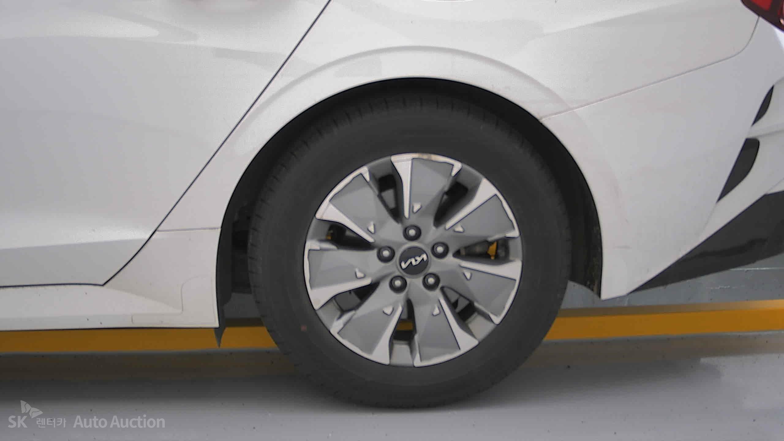 2022 - kia k5
