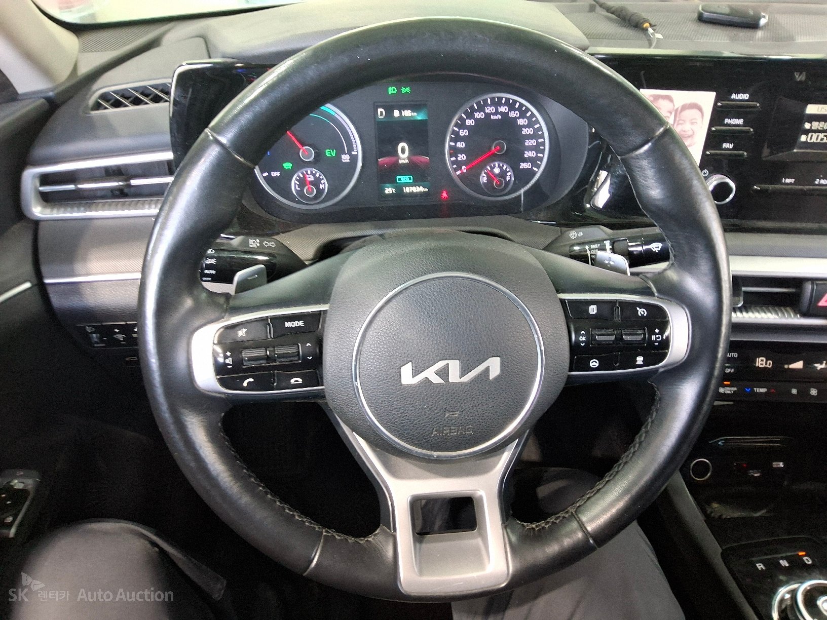 2022 - kia k5