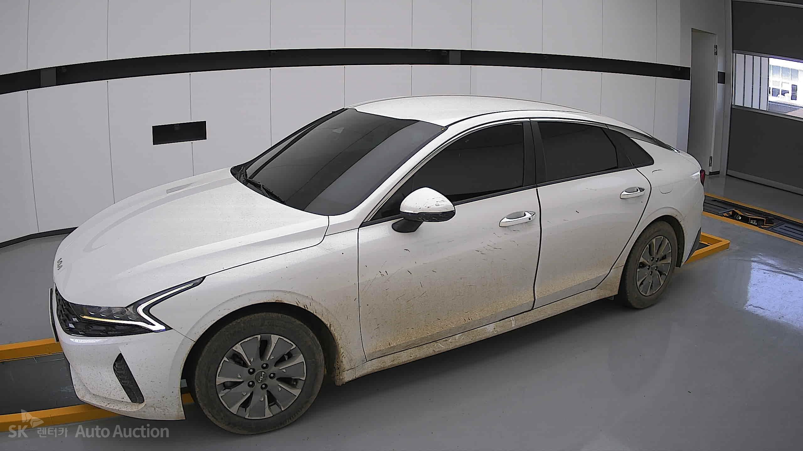 2022 - kia k5