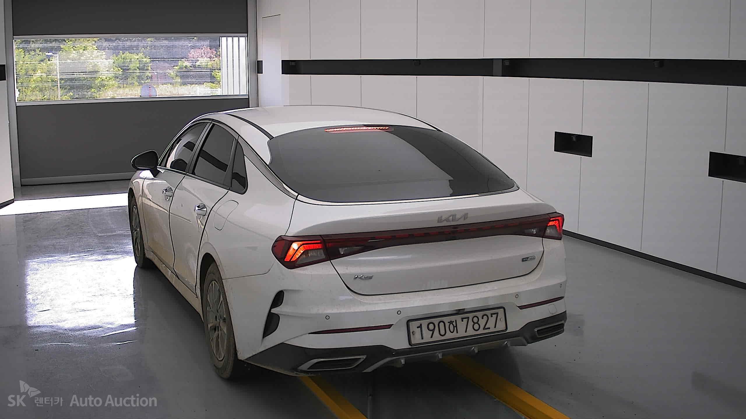 2022 - kia k5