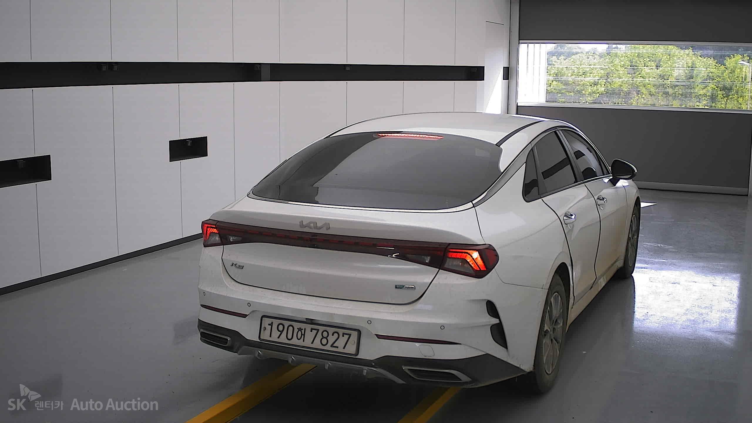 2022 - kia k5