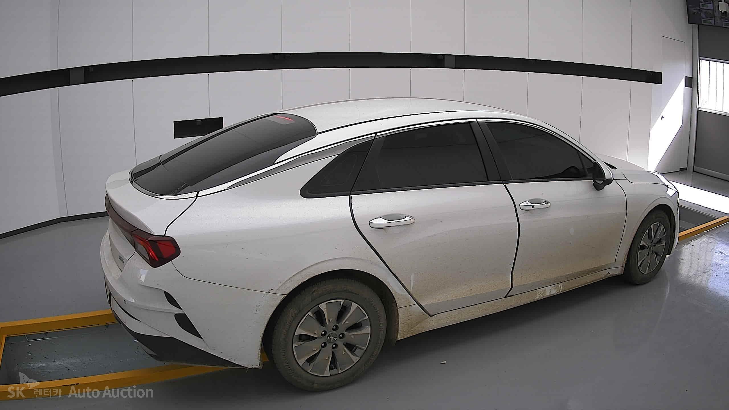 2022 - kia k5
