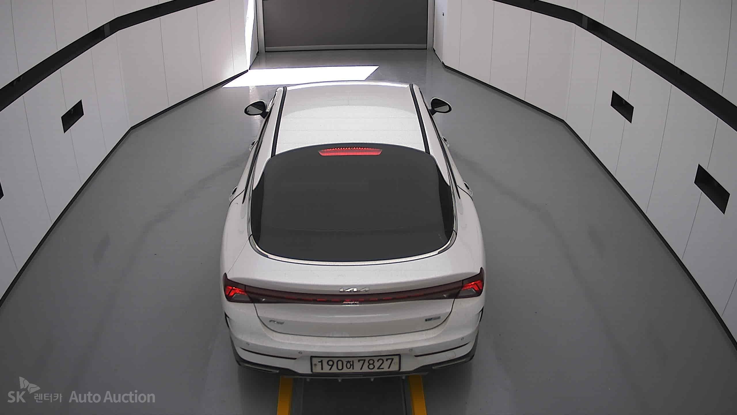 2022 - kia k5