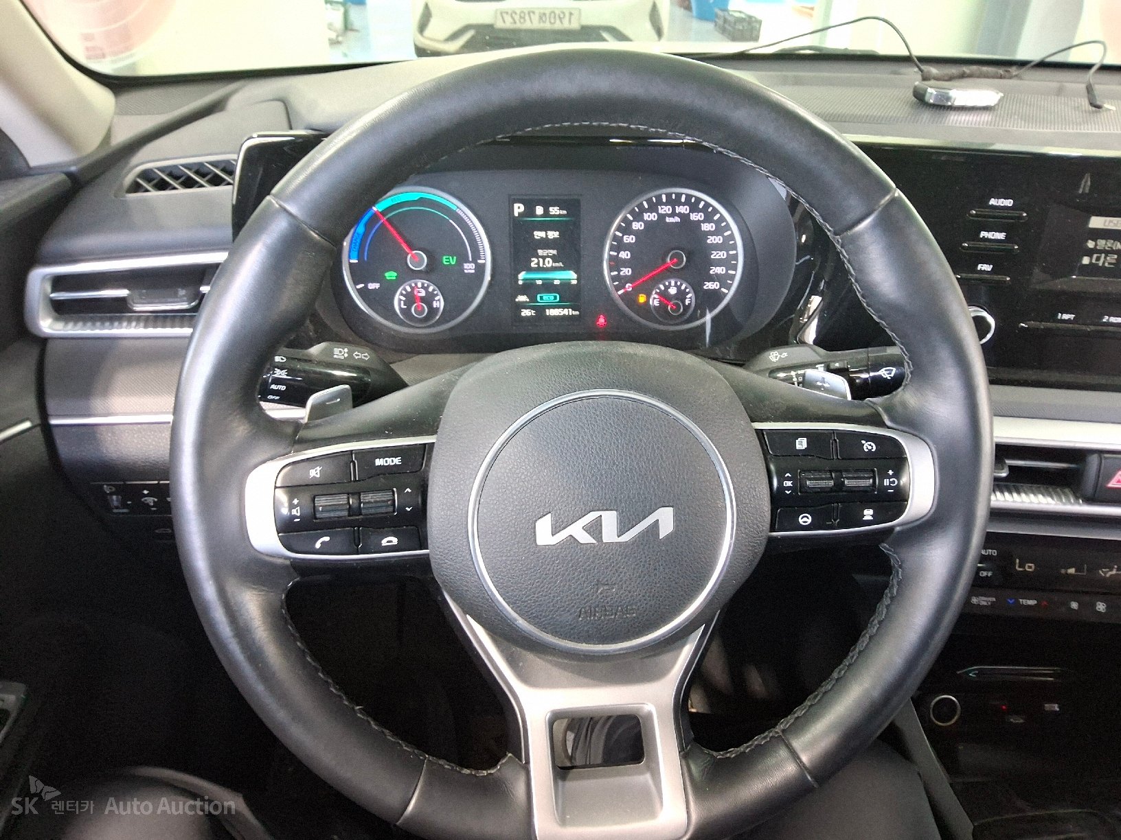 2022 - kia k5