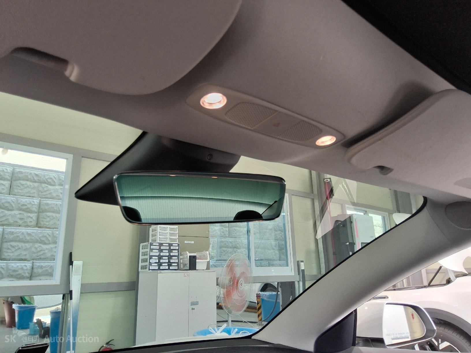 2022 - tesla model 3