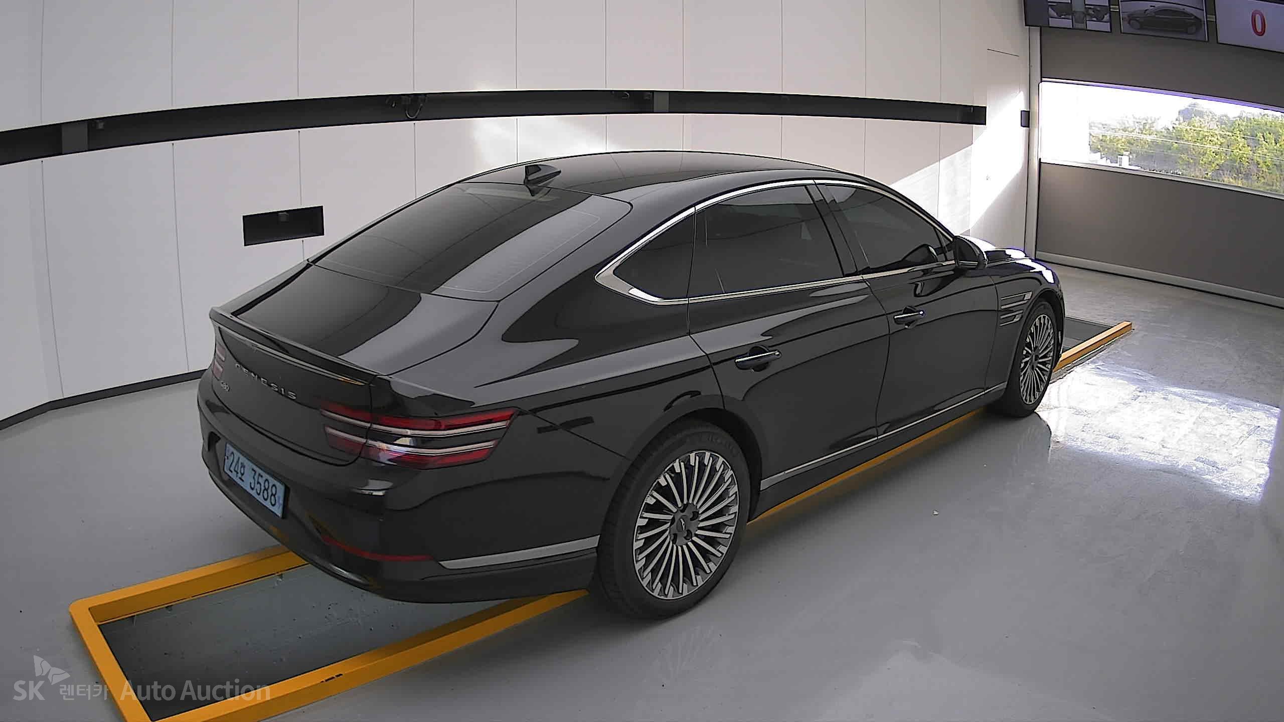 2022 - genesis eg80