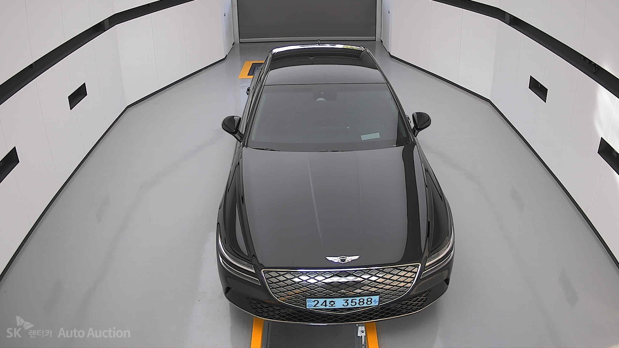 2022 - genesis eg80