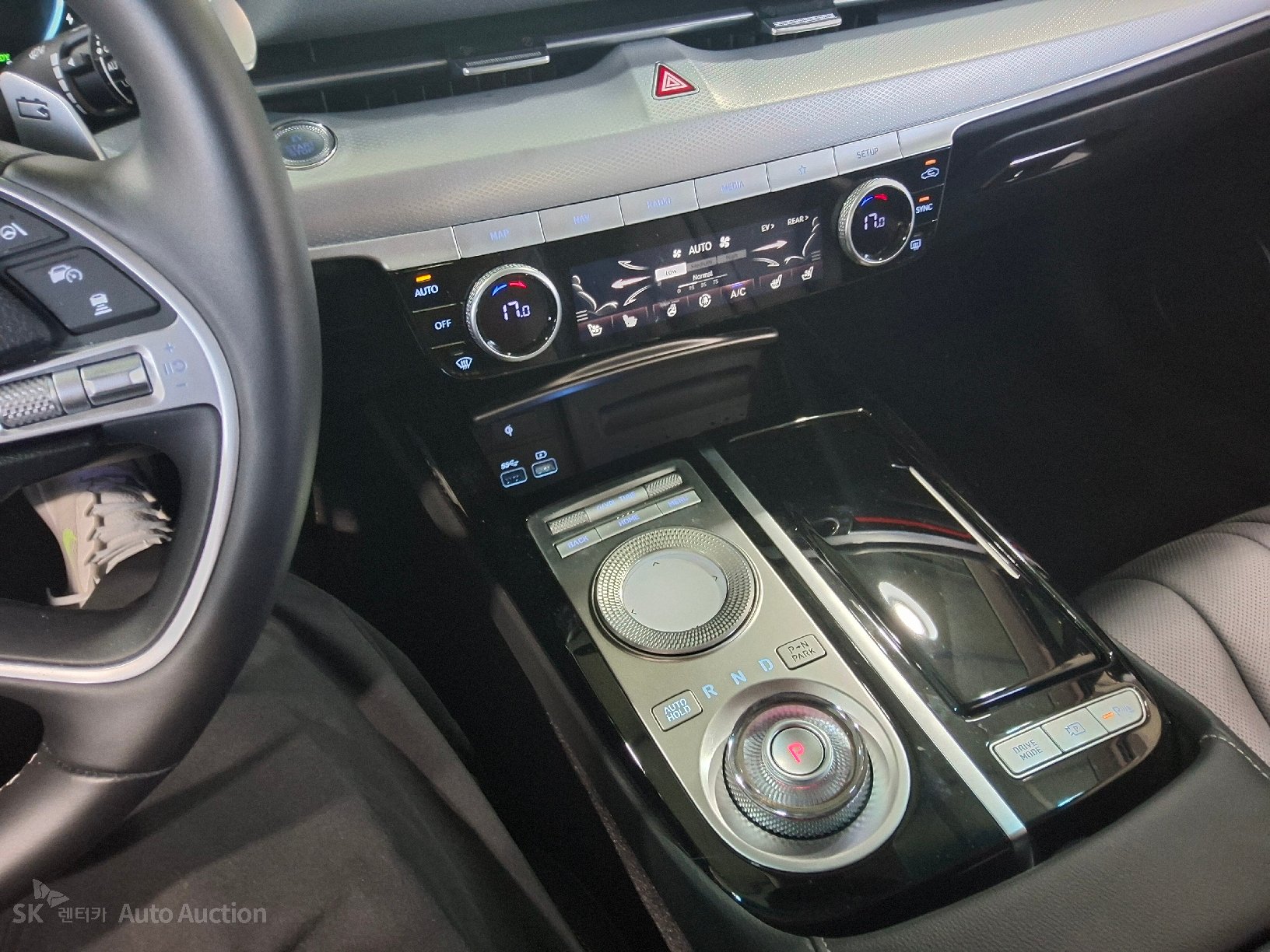 2022 - genesis eg80
