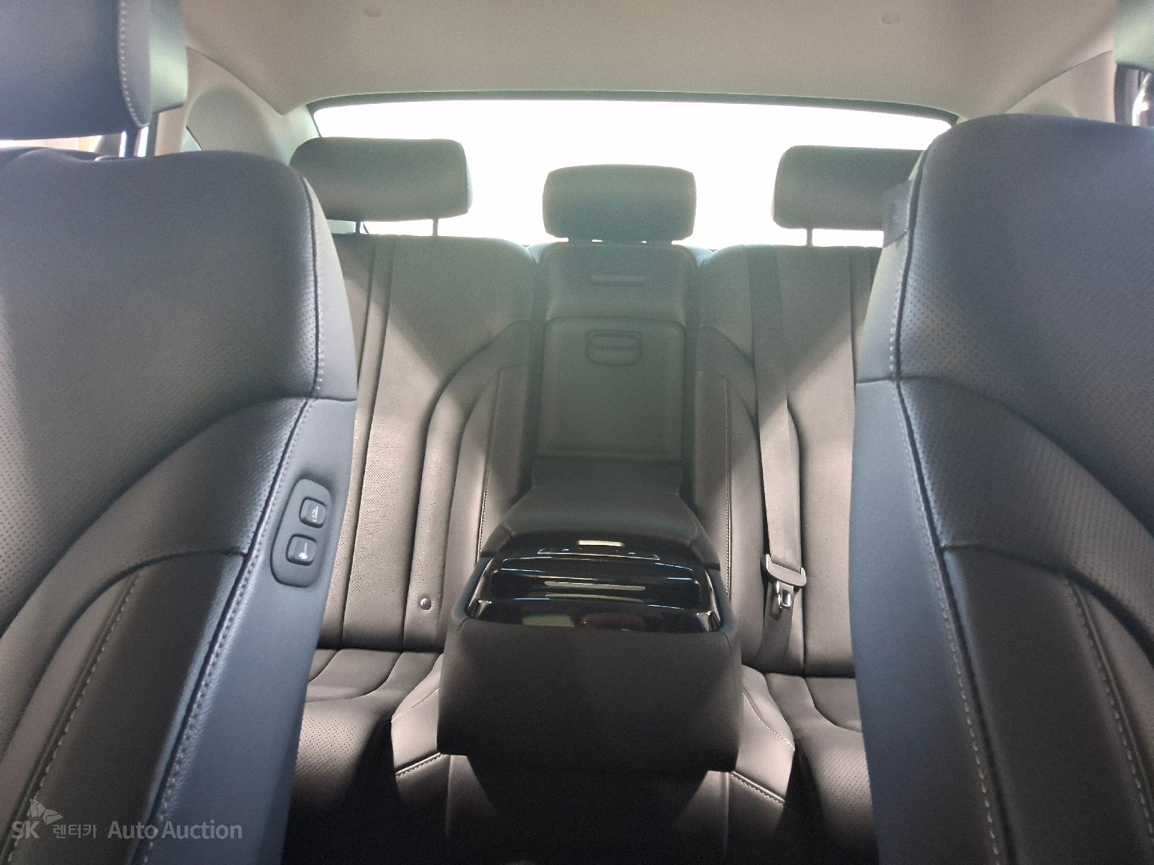 2022 - genesis eg80