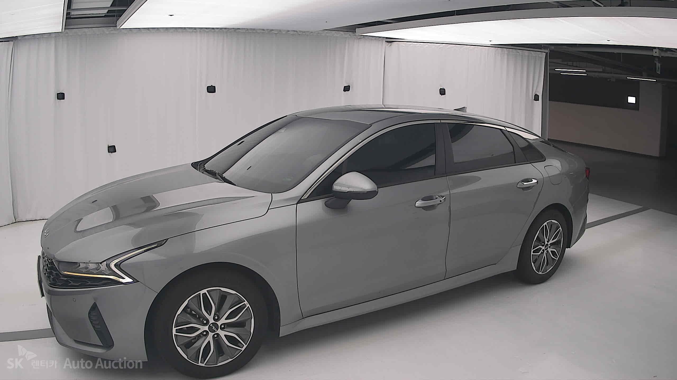 2022 - kia k5