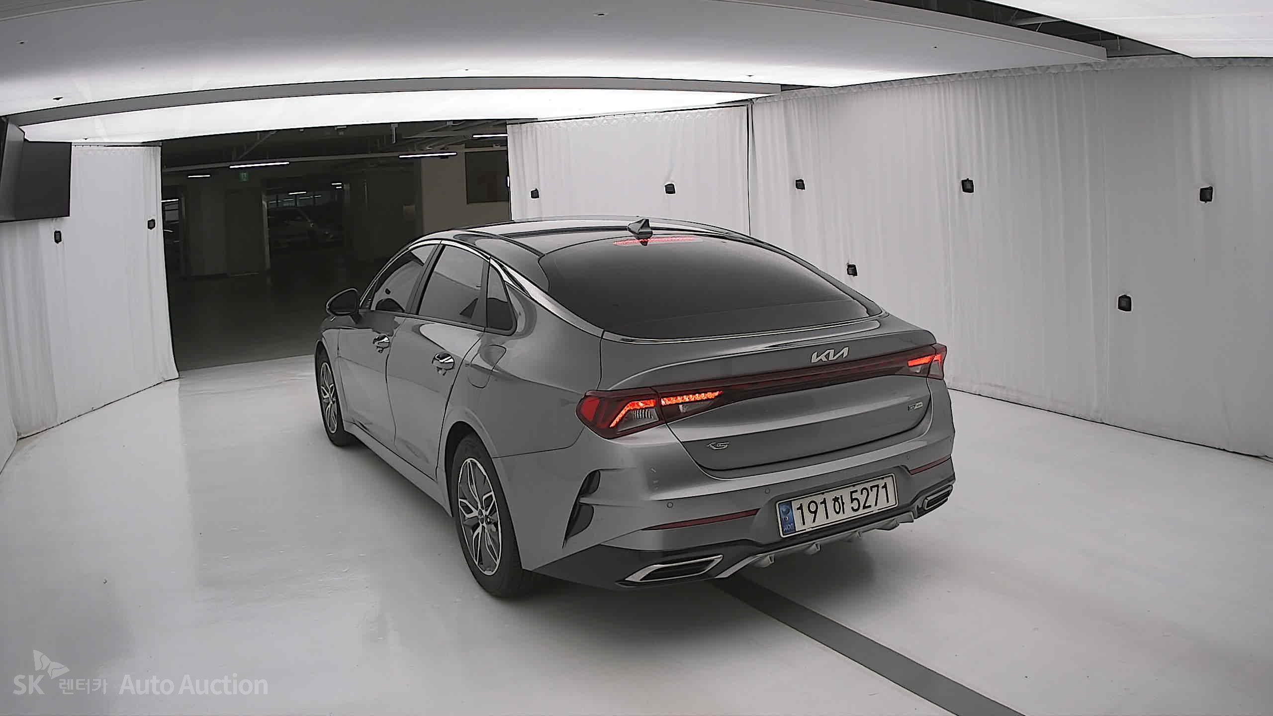 2022 - kia k5