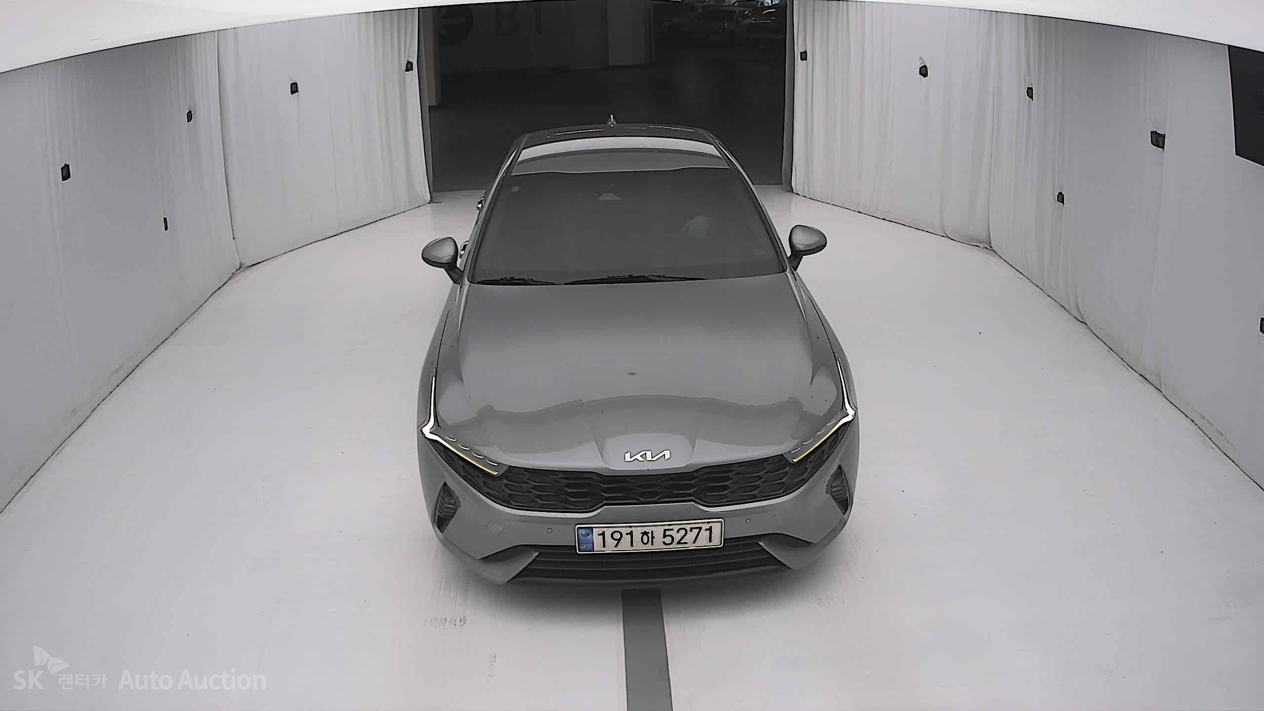 2022 - kia k5