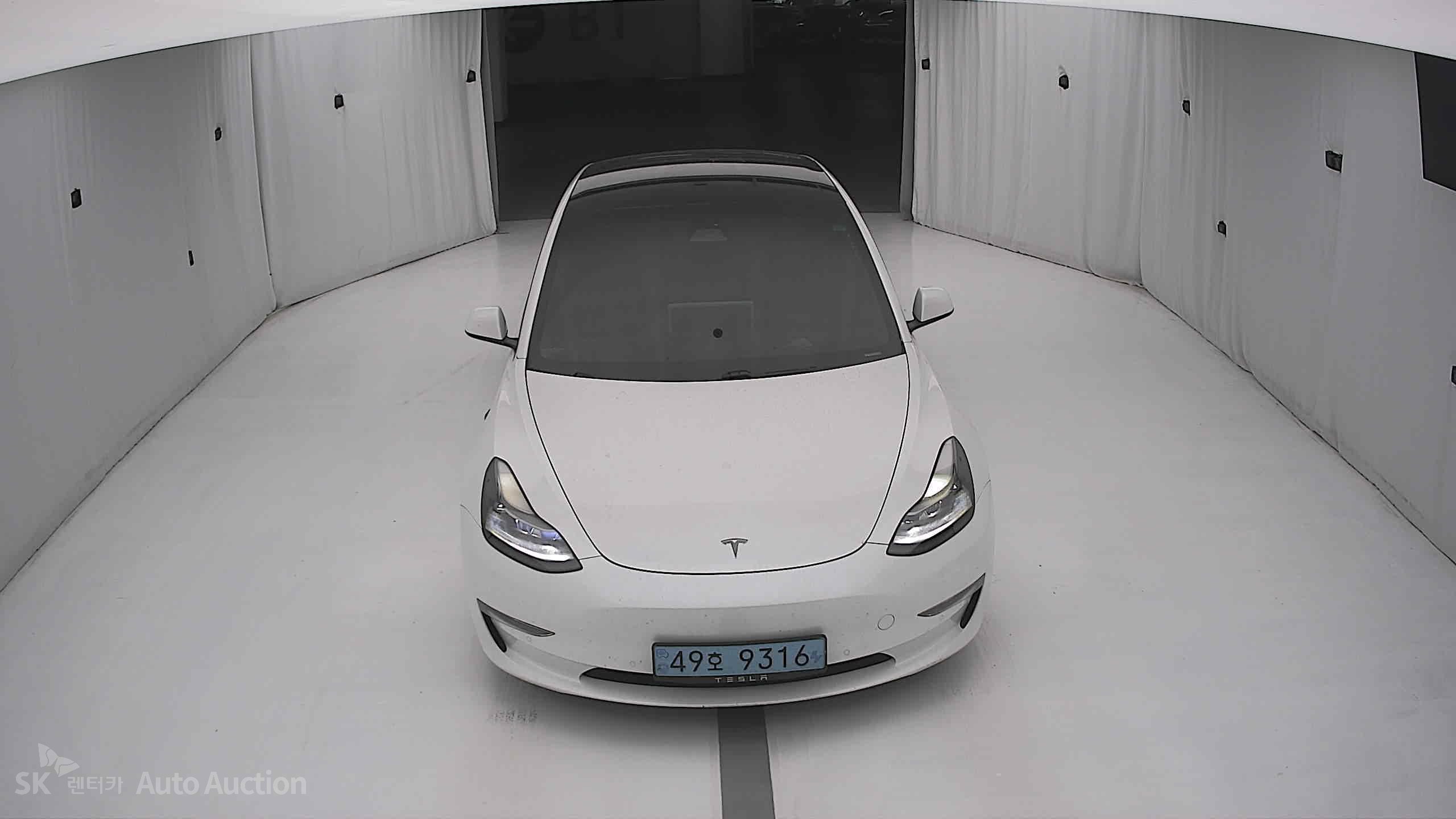 2021 - tesla model 3