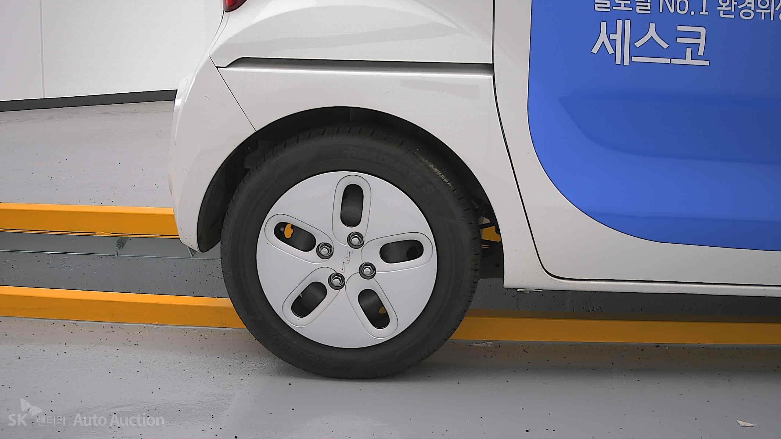 2022 - kia ray