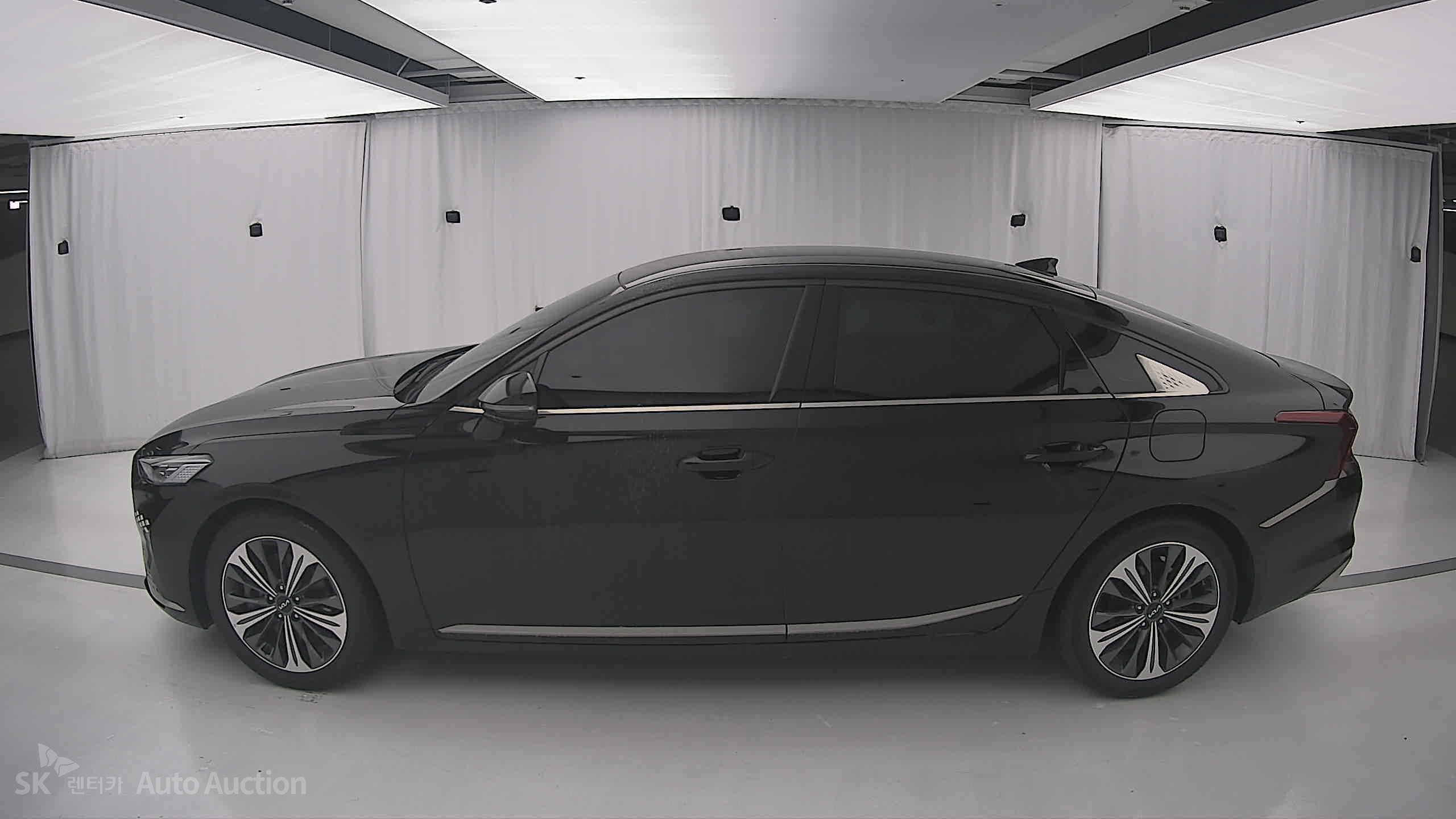 2023 - kia k8