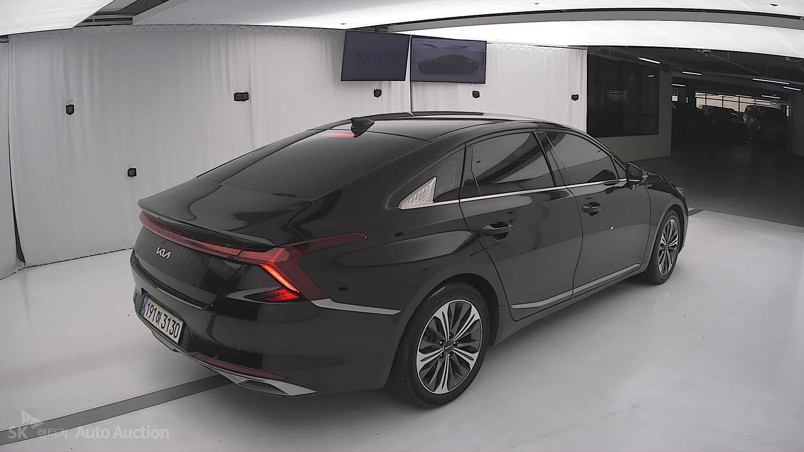 2023 - kia k8