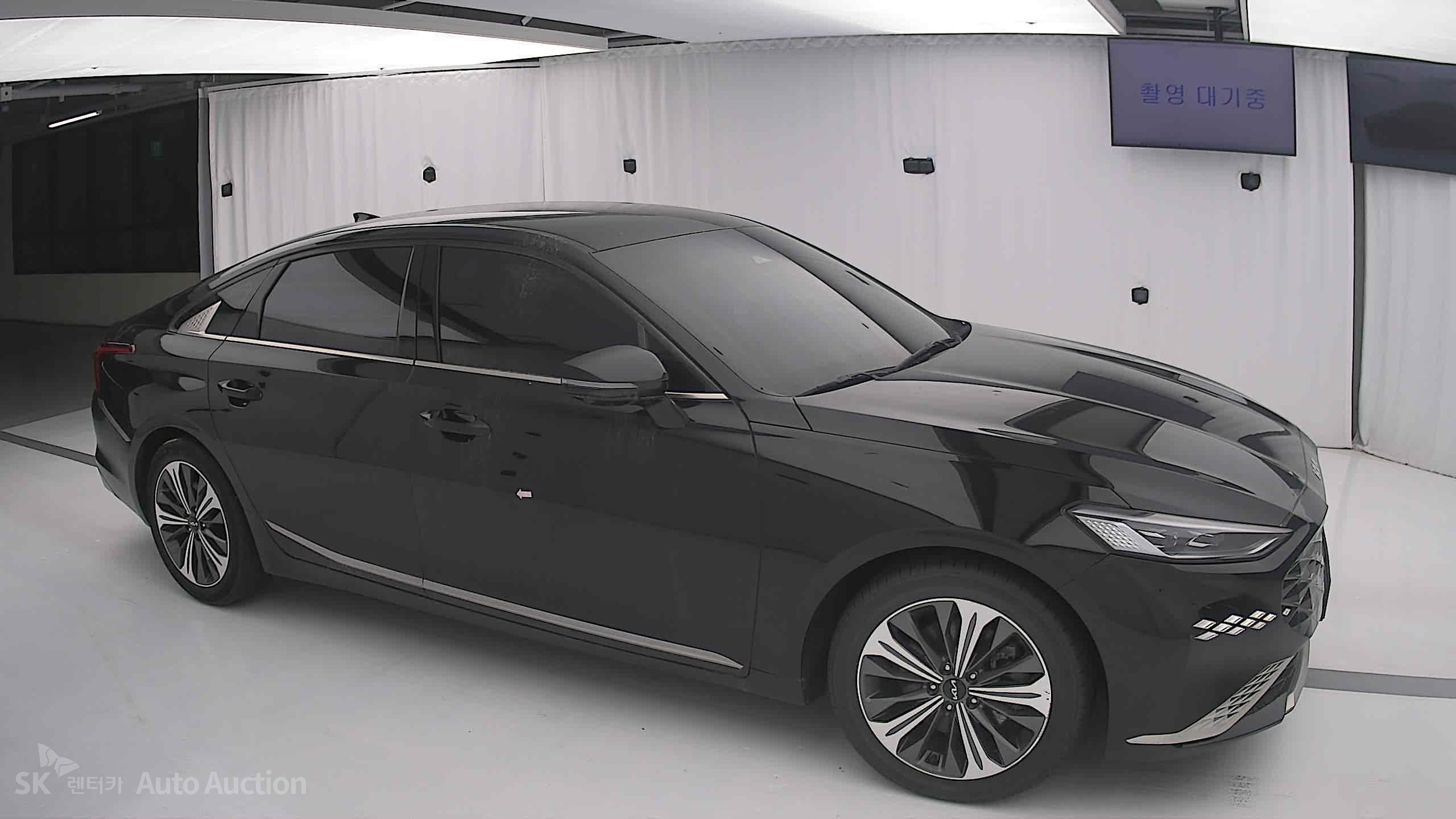 2023 - kia k8